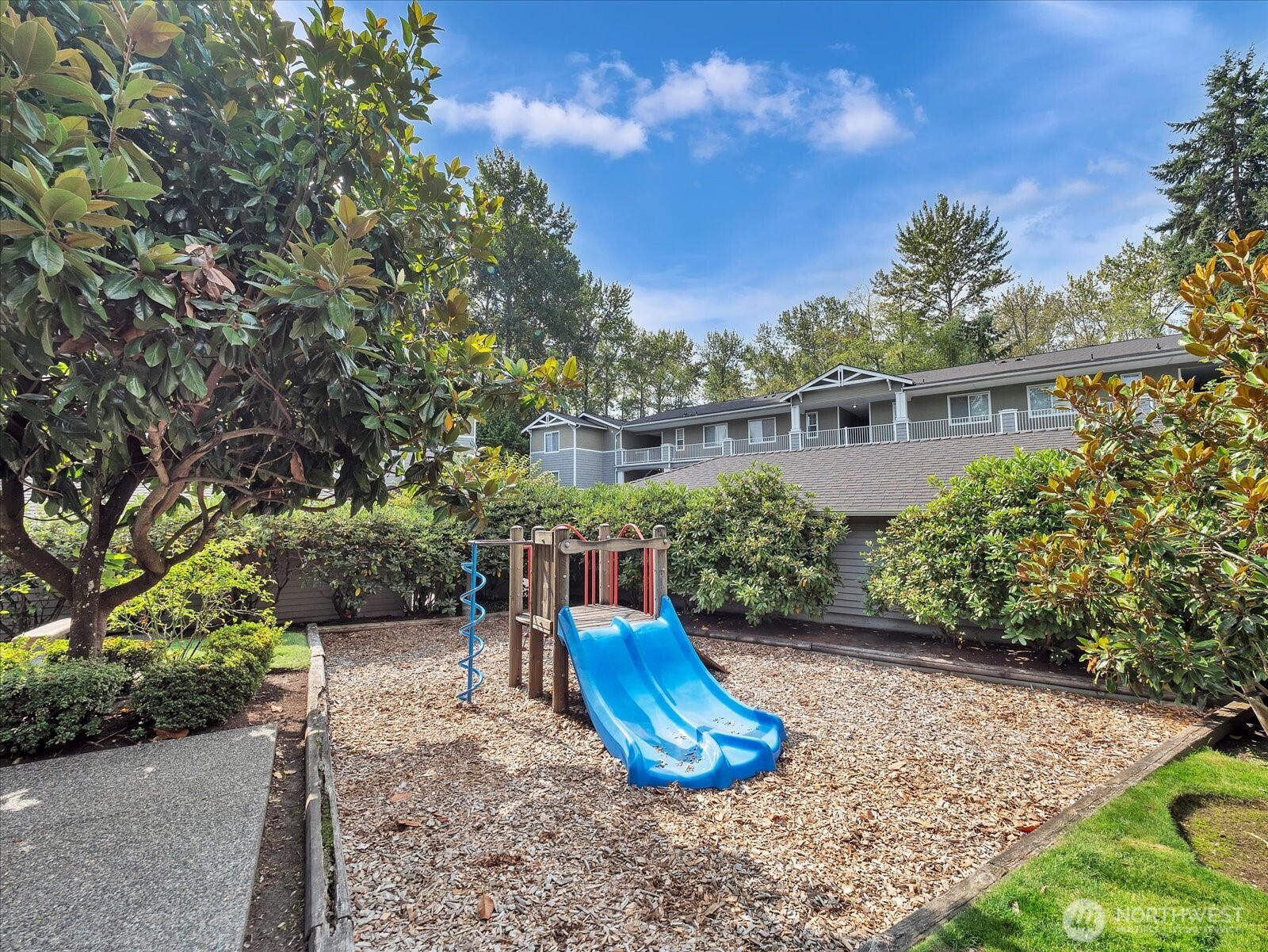 12712 Admiralty Way Unit: G206