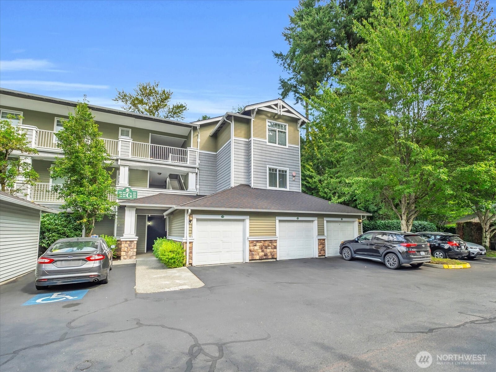 12712 Admiralty Way Unit: G206