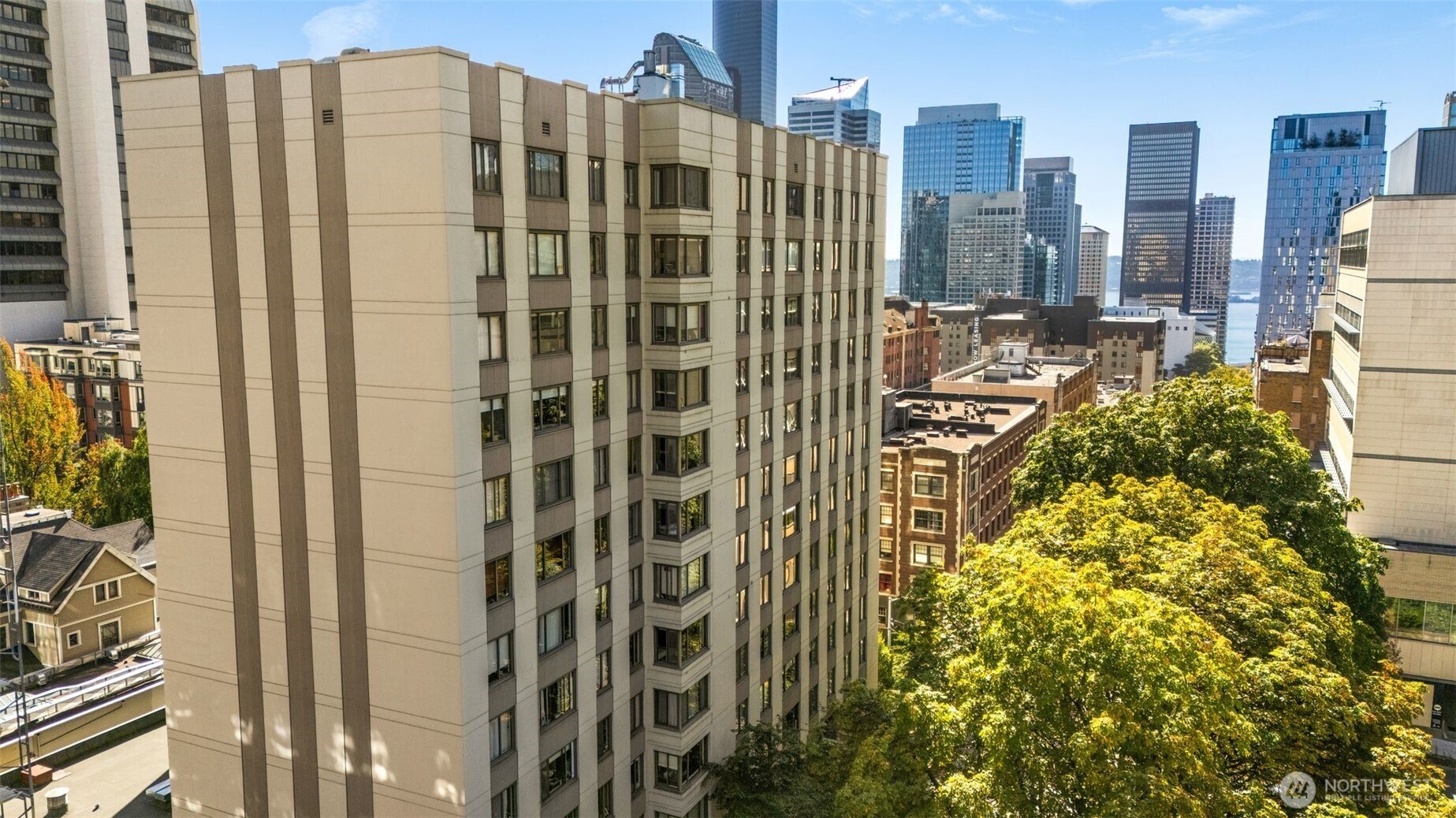 1105 Spring St Unit: 304