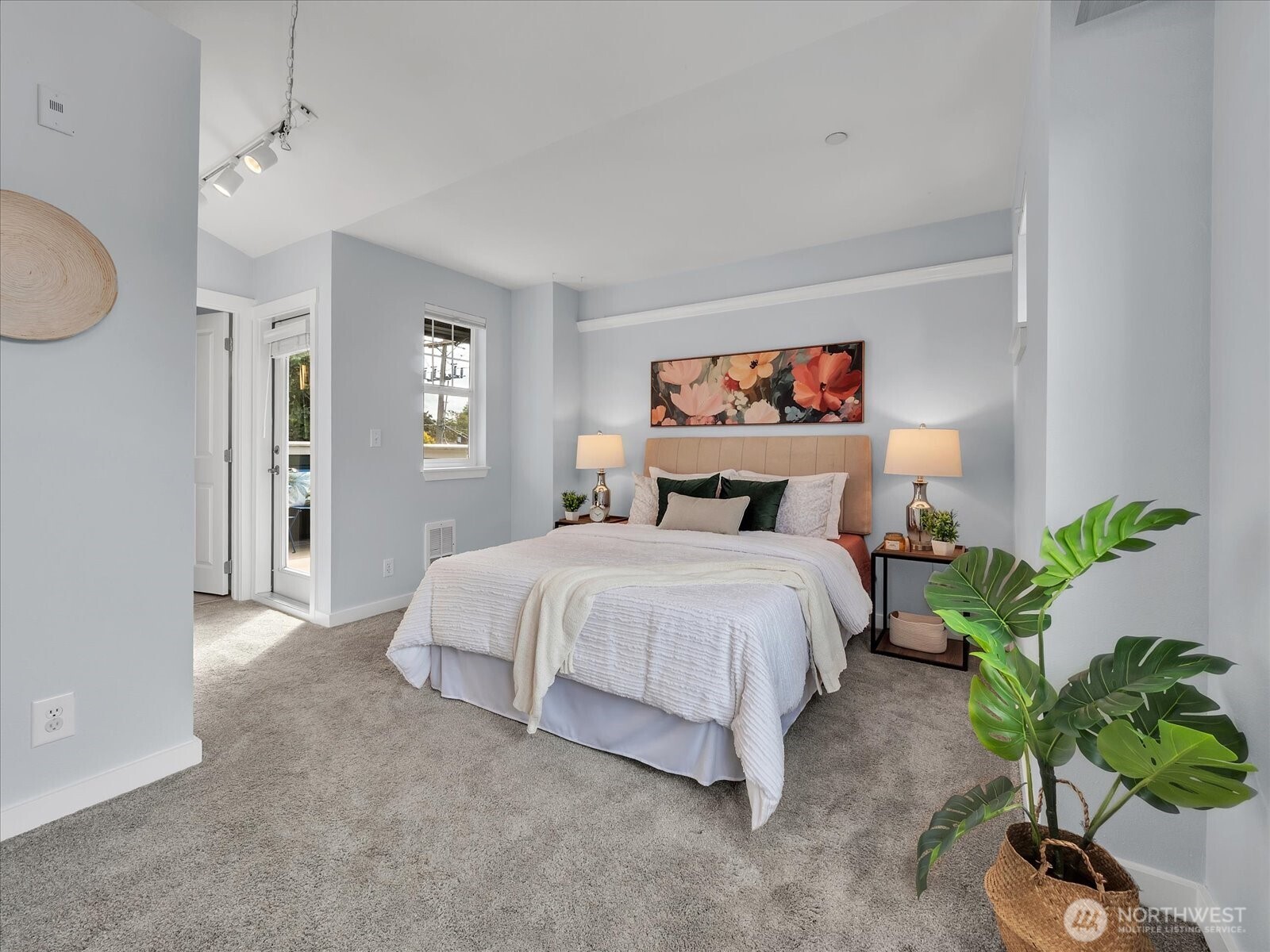 5430 California Avenue SW Unit: 3B