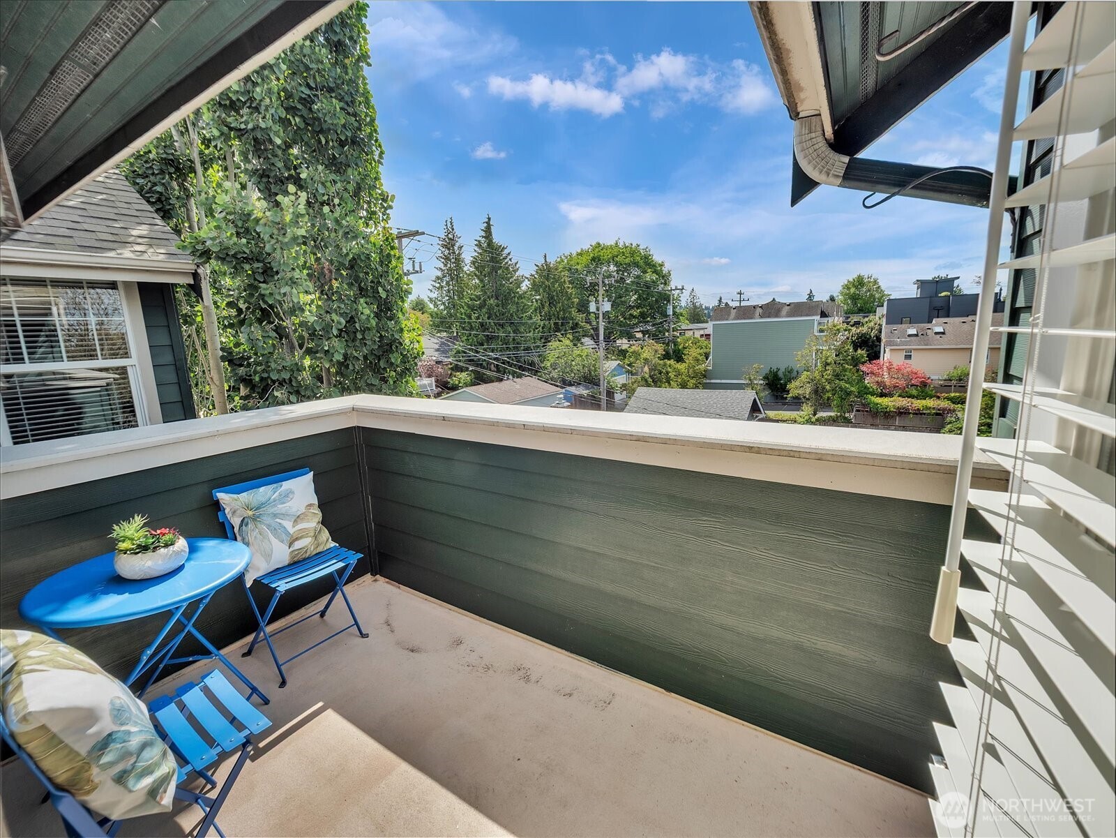 5430 California Avenue SW Unit: 3B