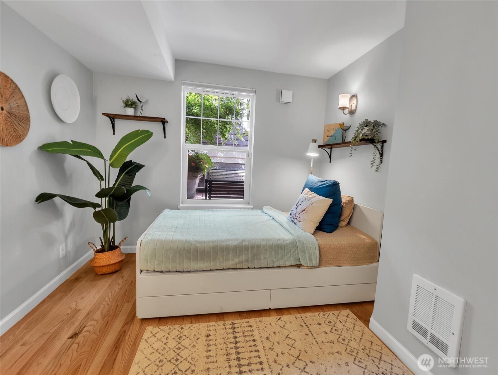 5430 California Avenue SW Unit: 3B