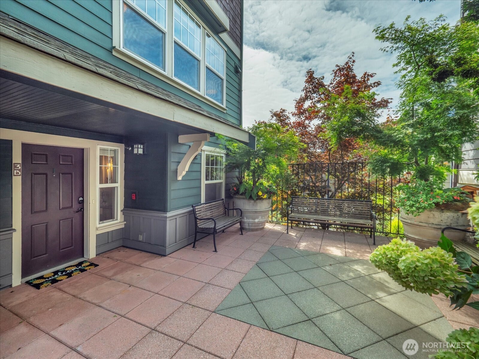 5430 California Avenue SW Unit: 3B