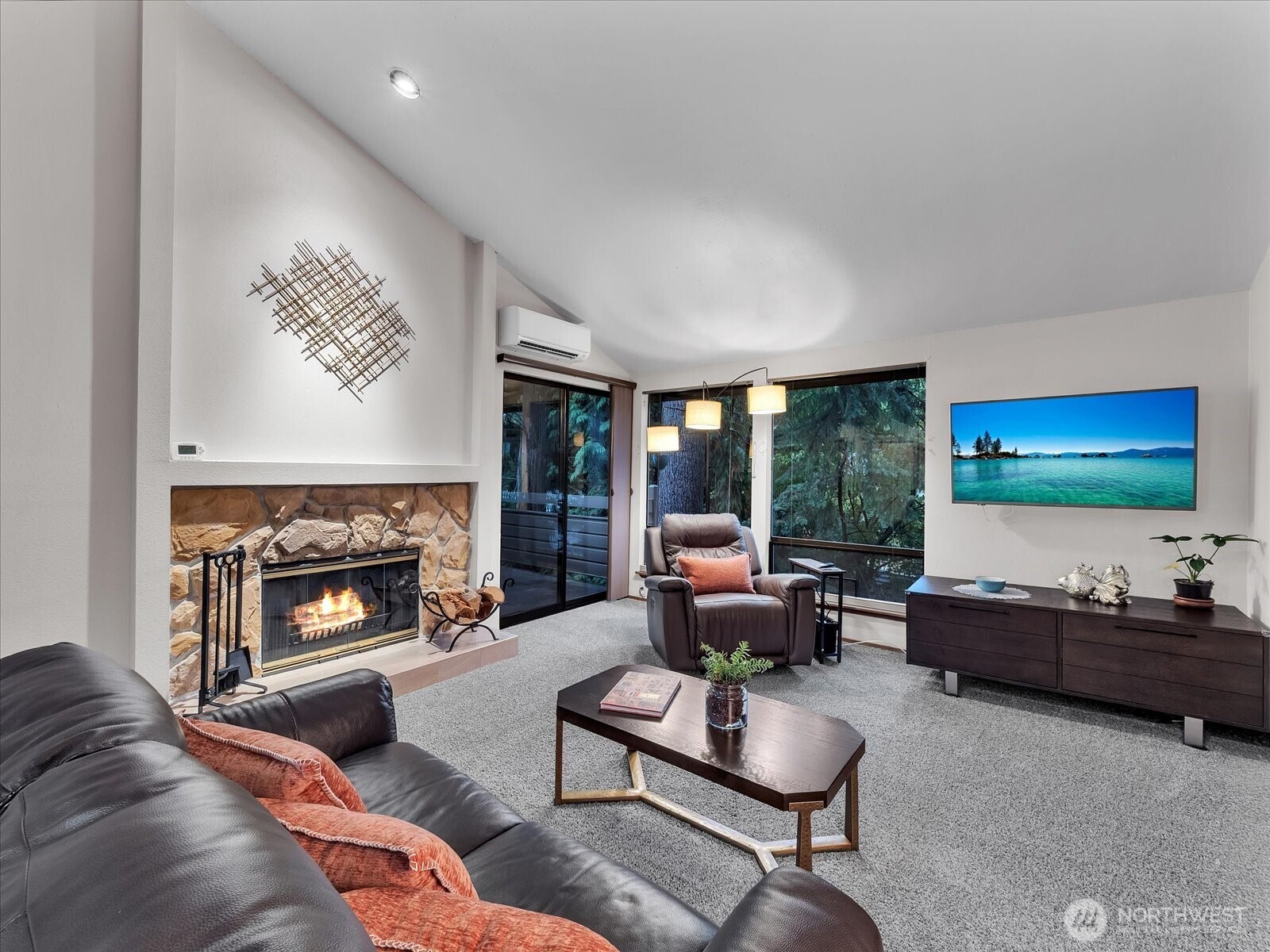 19123 Ballinger Way NE Unit: 304