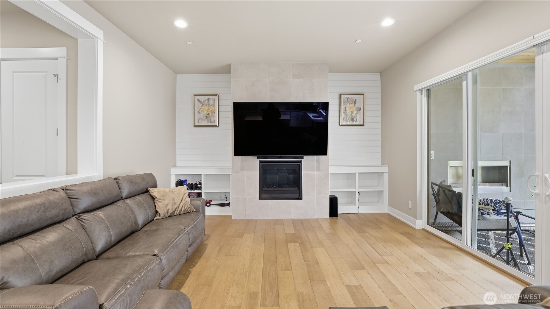 611 20th Avenue Ct SW