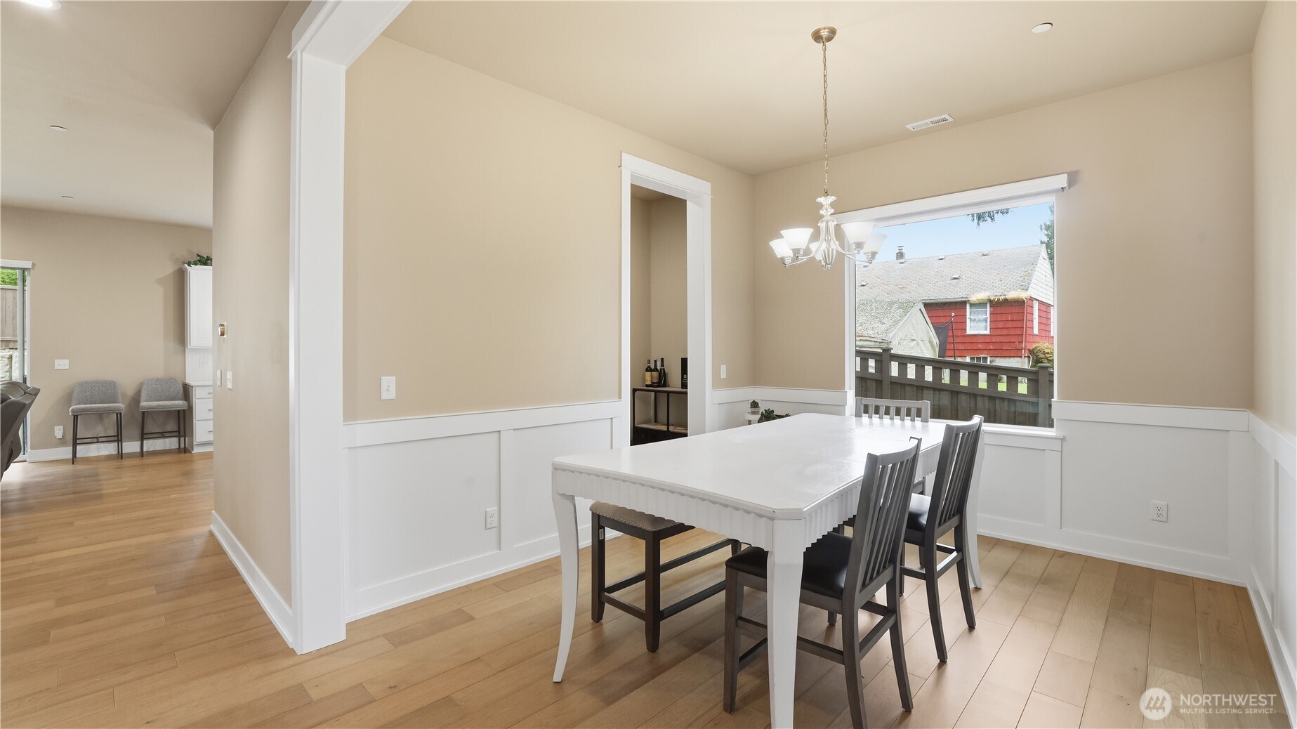 611 20th Avenue Ct SW