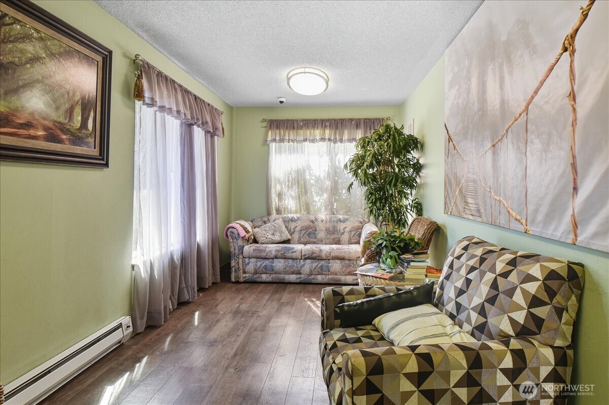 17431 Ambaum Boulevard S Unit: B12