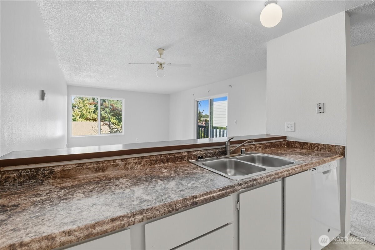 17431 Ambaum Boulevard S Unit: B12