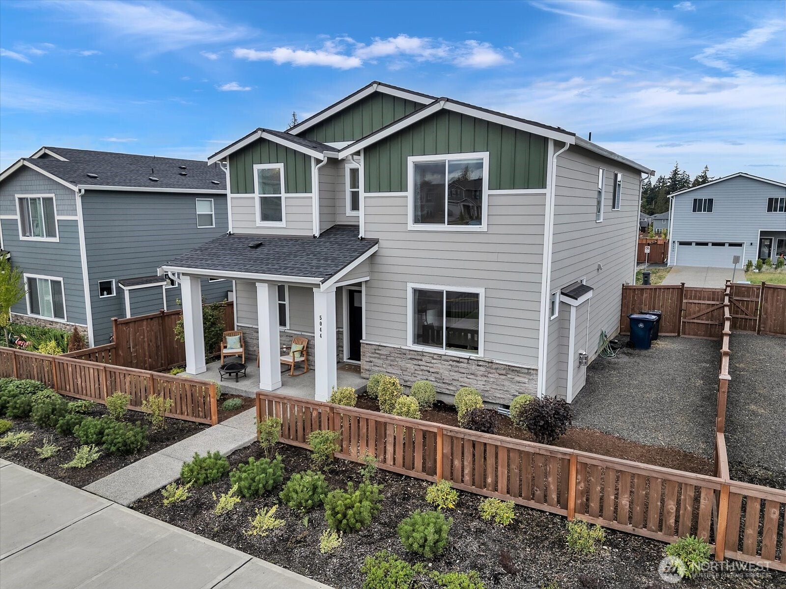 5044 87th Avenue NE