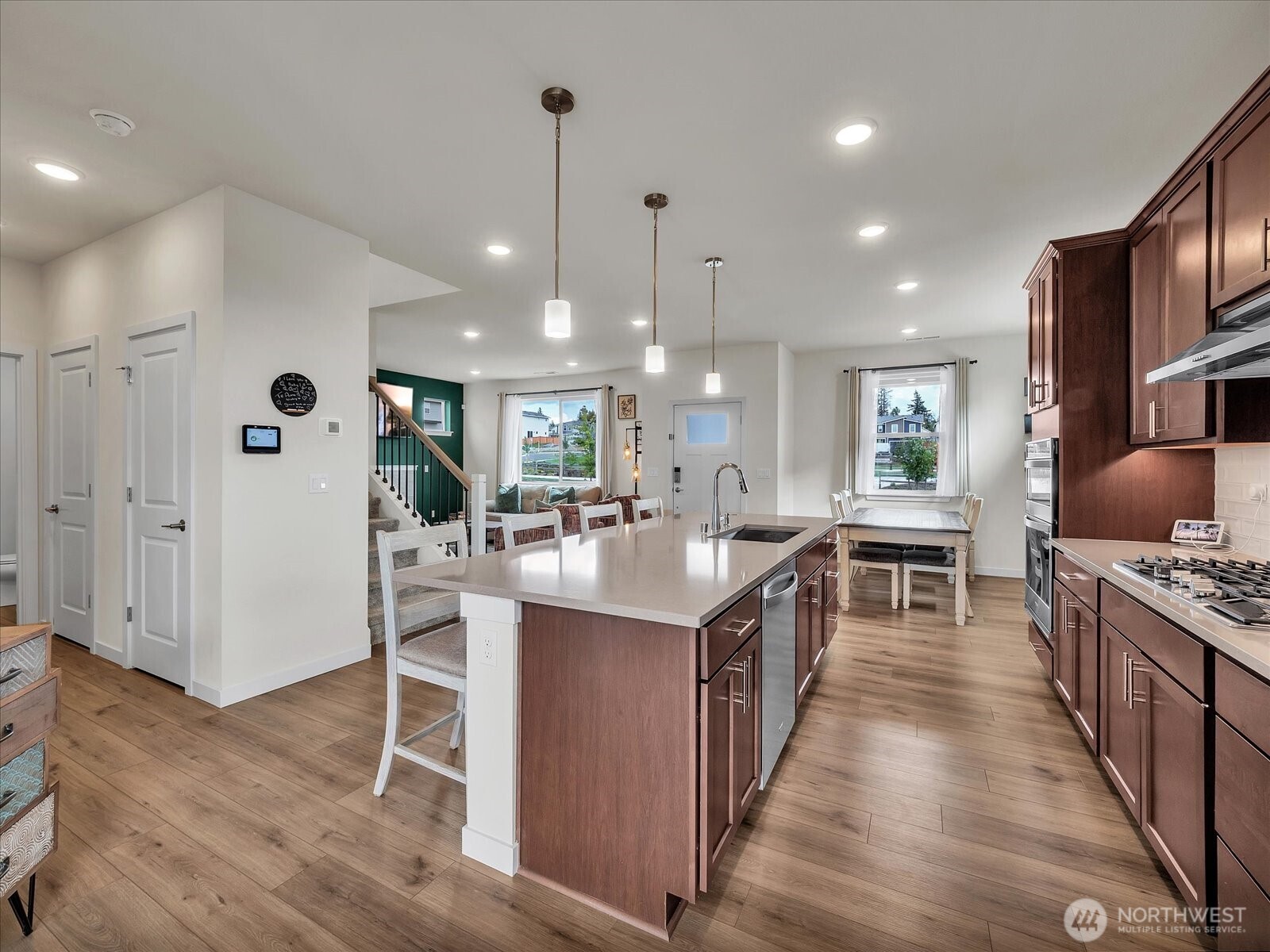 5044 87th Avenue NE
