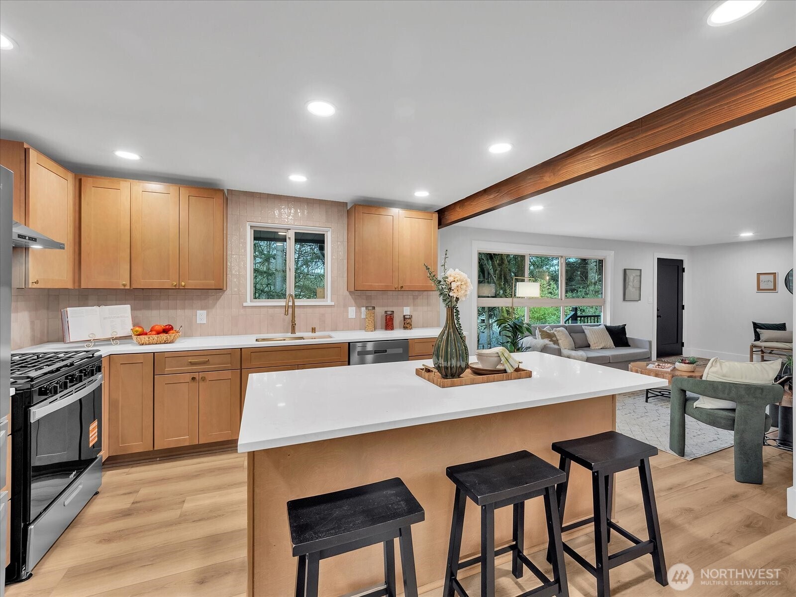 13046 15th Avenue NE