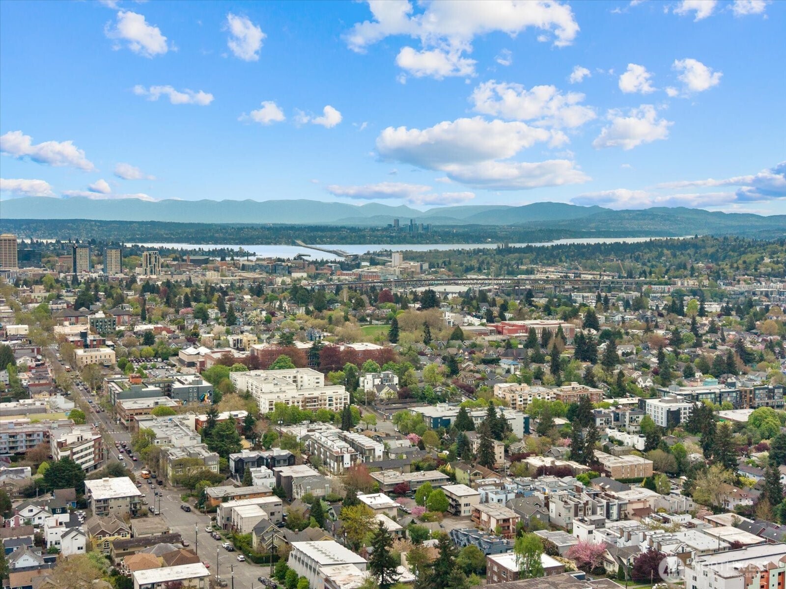 1109 N Allen Place Unit: 205