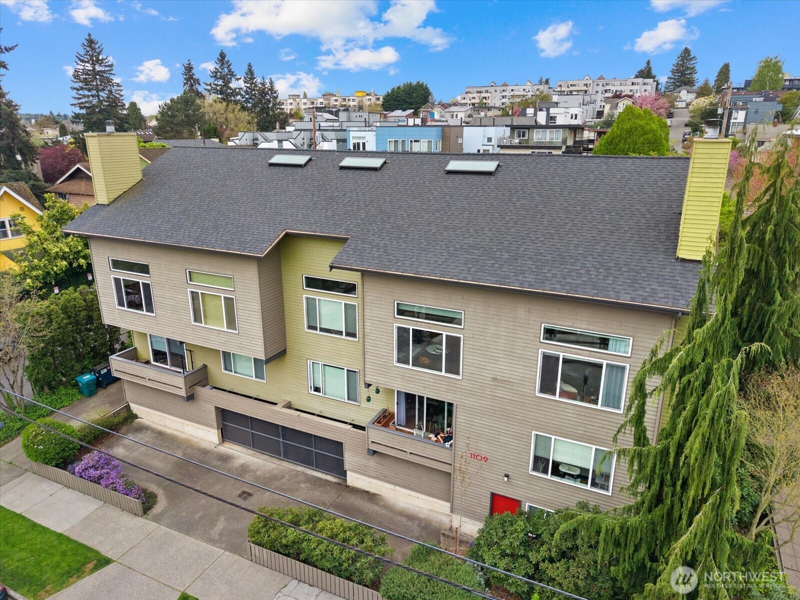 1109 N Allen Place Unit: 205