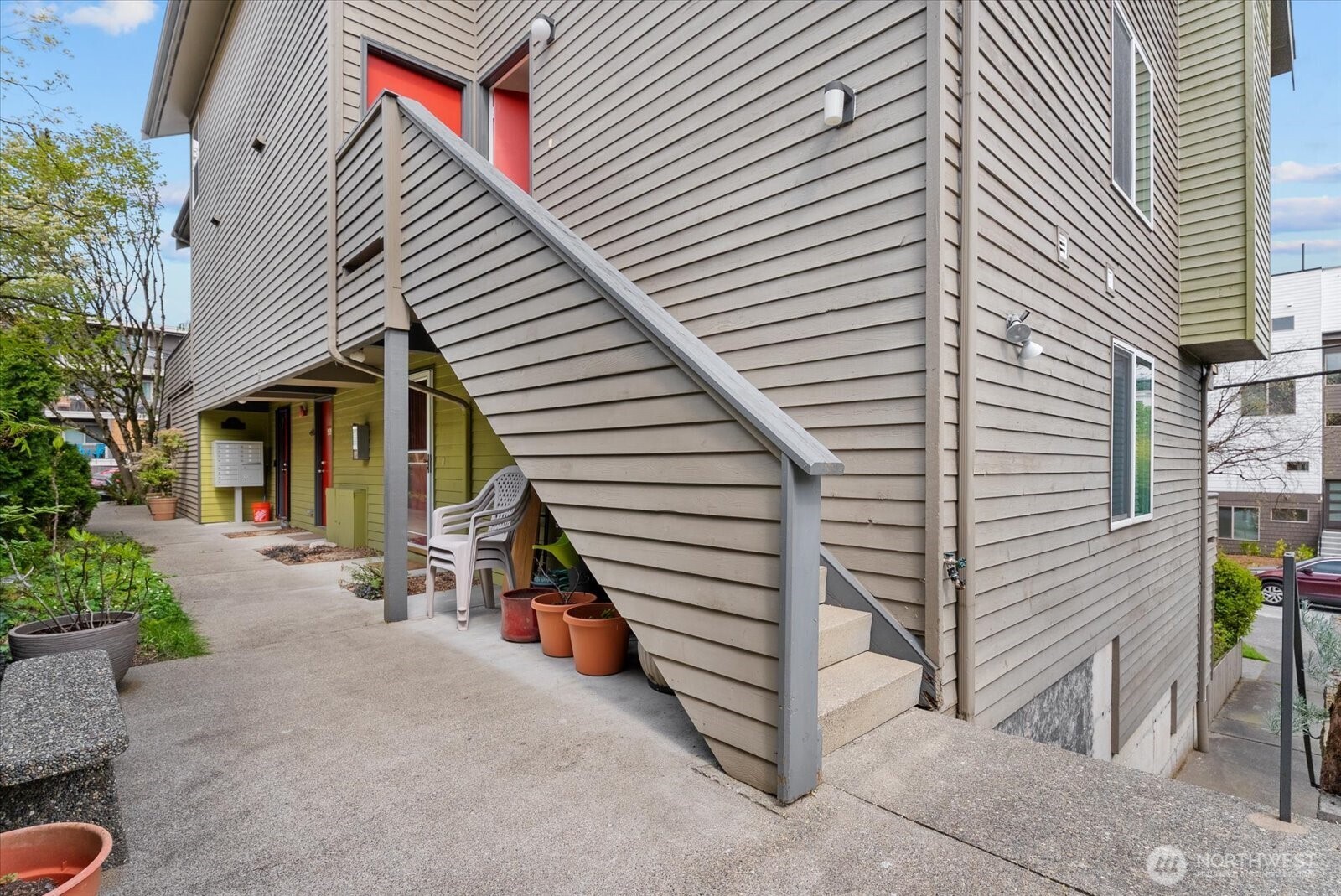 1109 N Allen Place Unit: 205