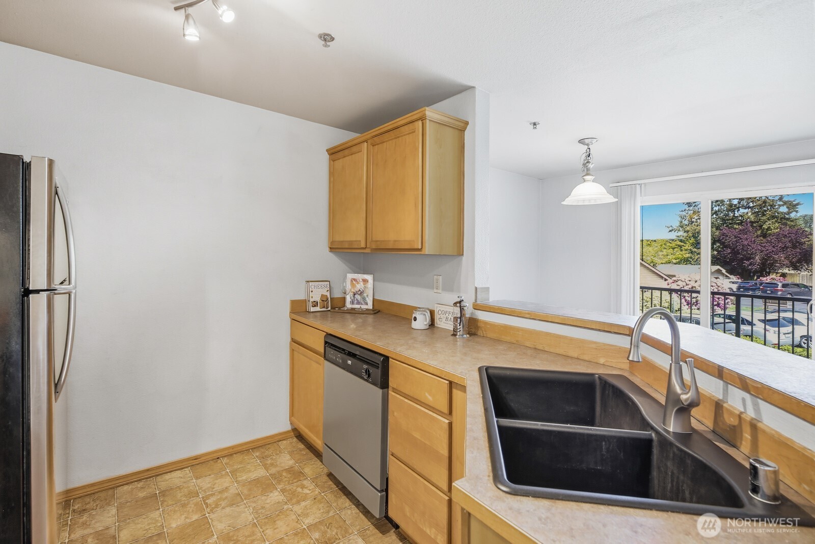 11527 Highway 99 Unit: E-206
