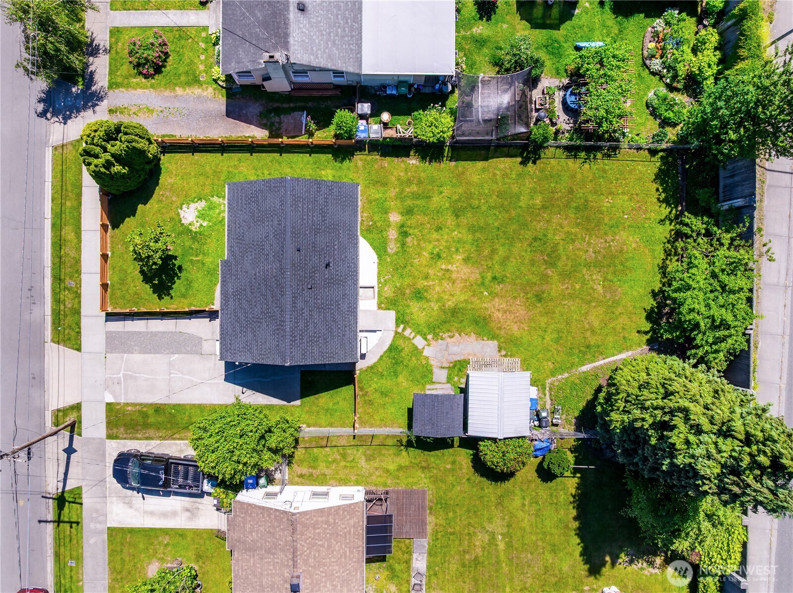 3533 SE 6th Street