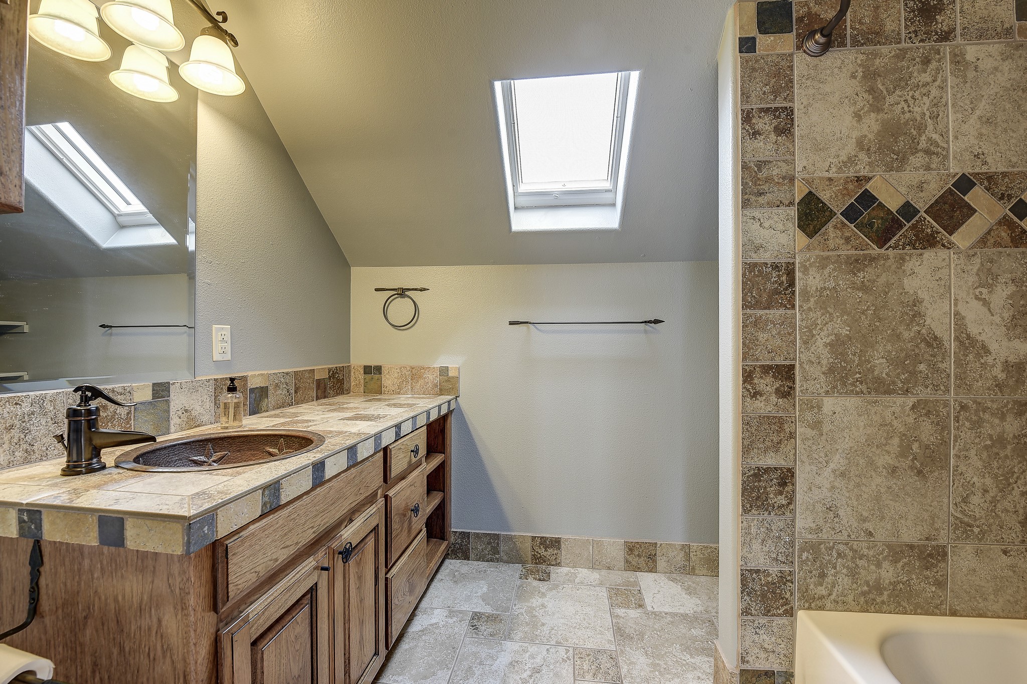 2779 Canyon Wren Loop