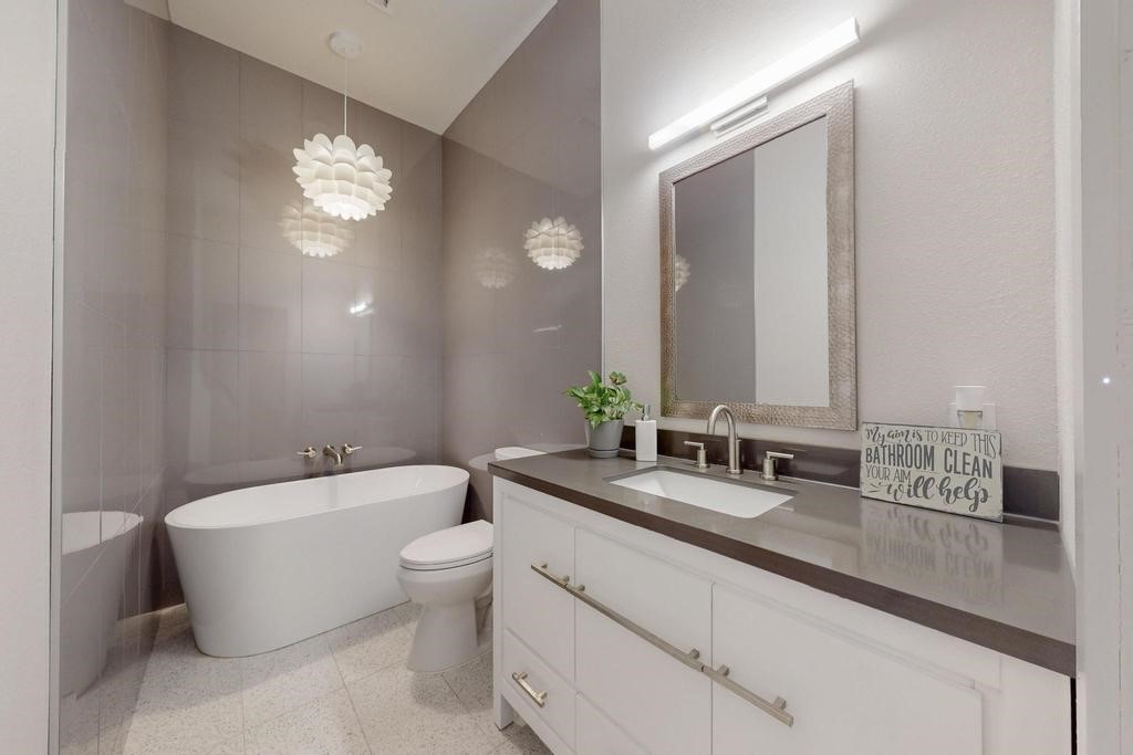 15221 Ringneck Street