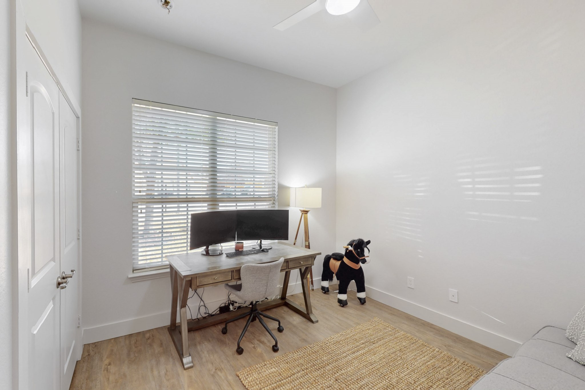 15221 Ringneck Street