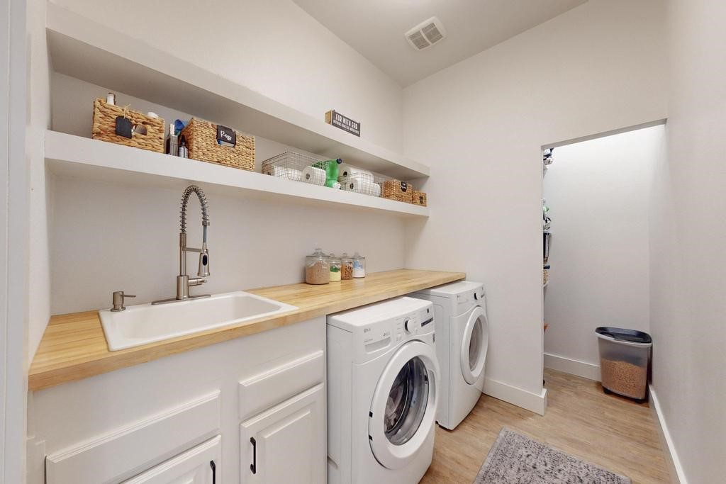 15221 Ringneck Street