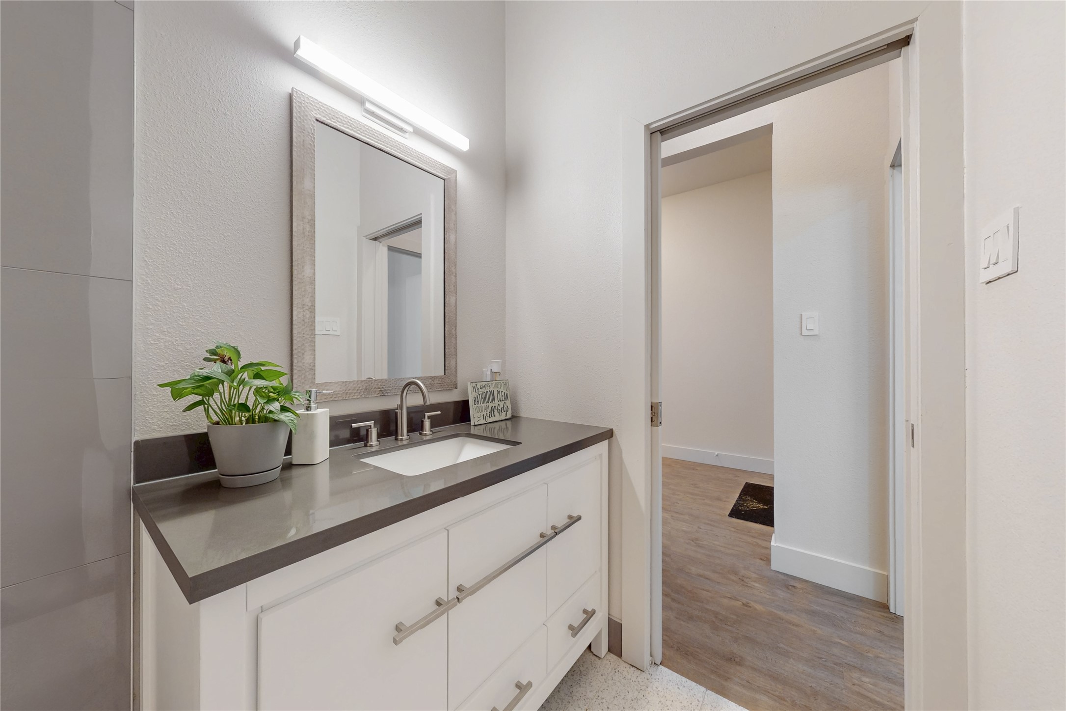 15221 Ringneck Street