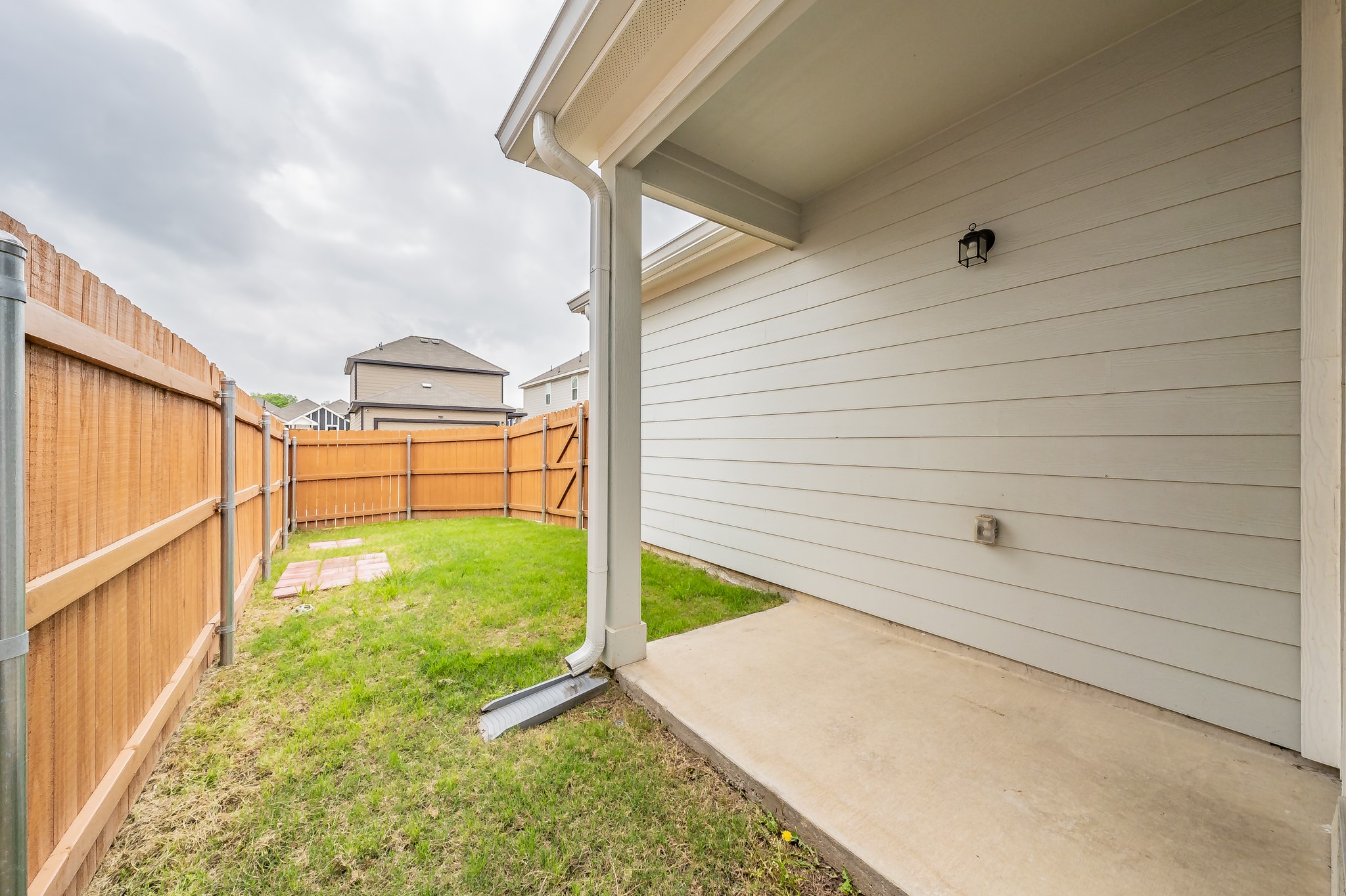 5640 Shore Point Trail