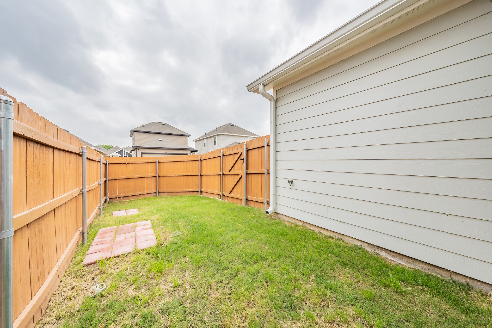 5640 Shore Point Trail