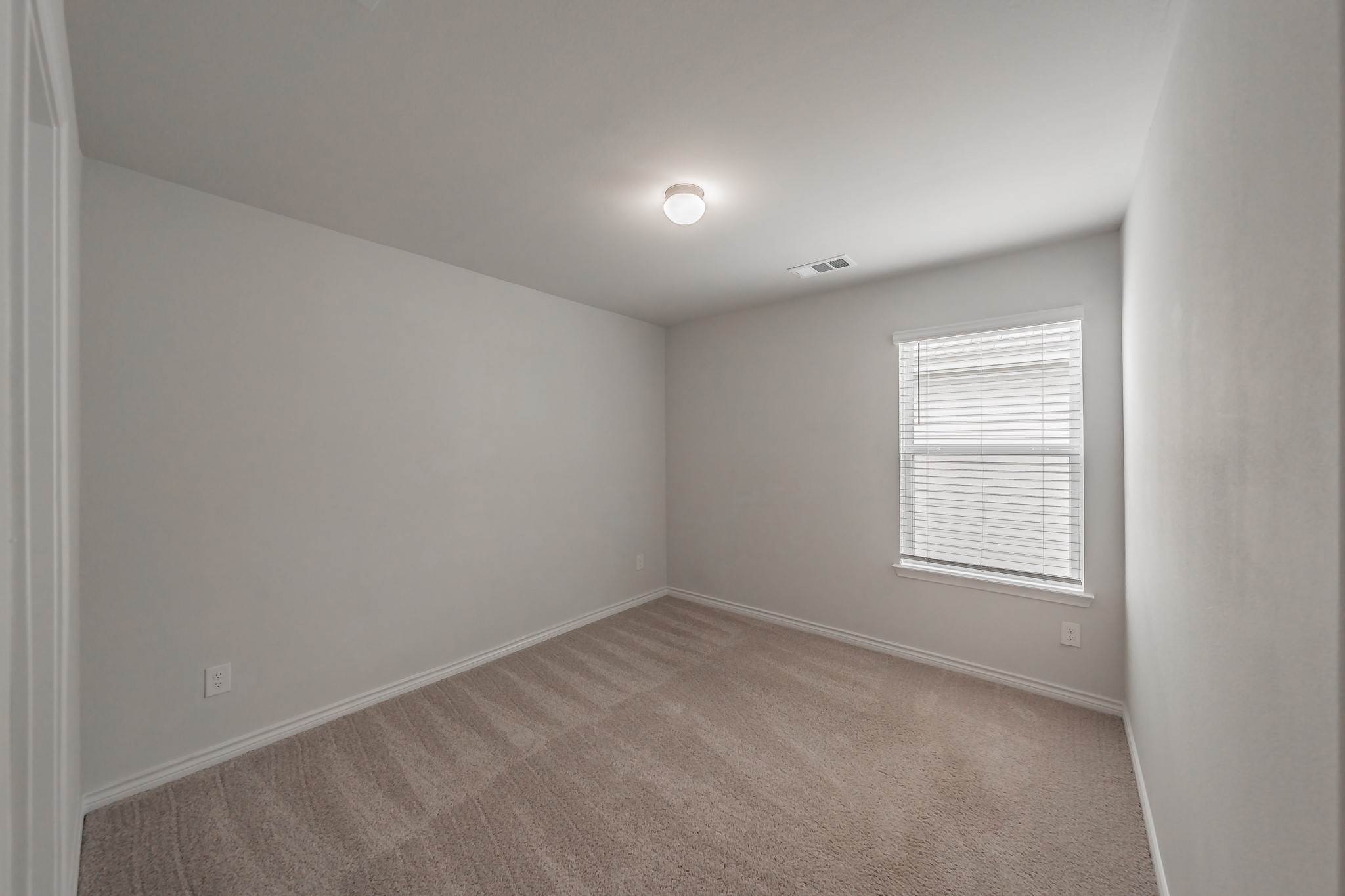 5640 Shore Point Trail