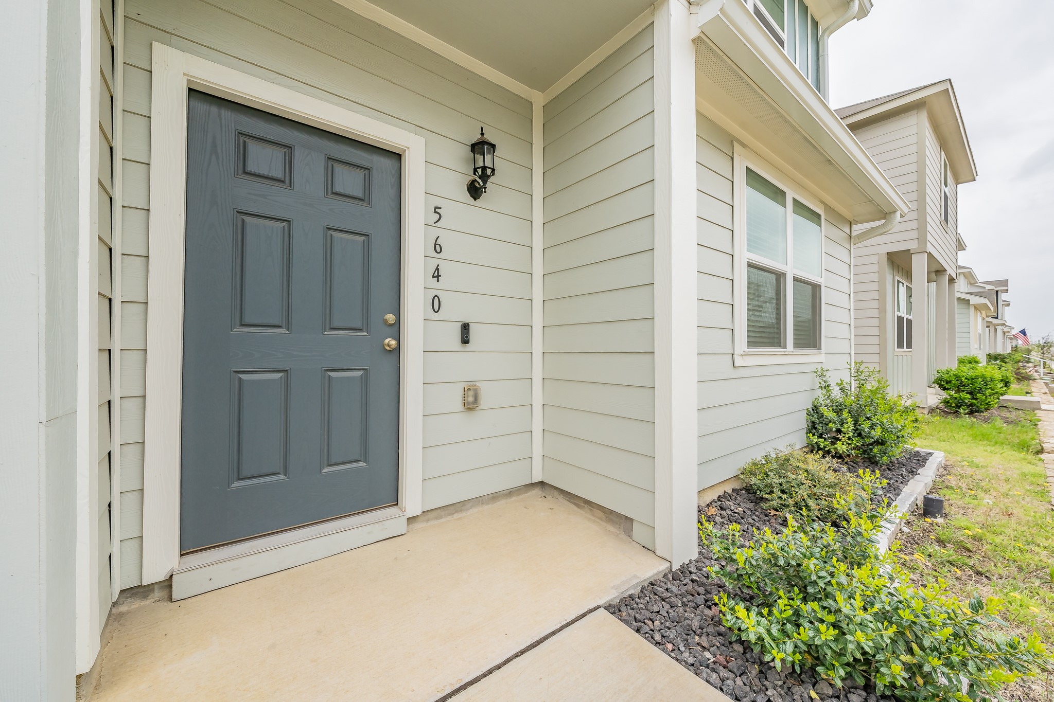 5640 Shore Point Trail