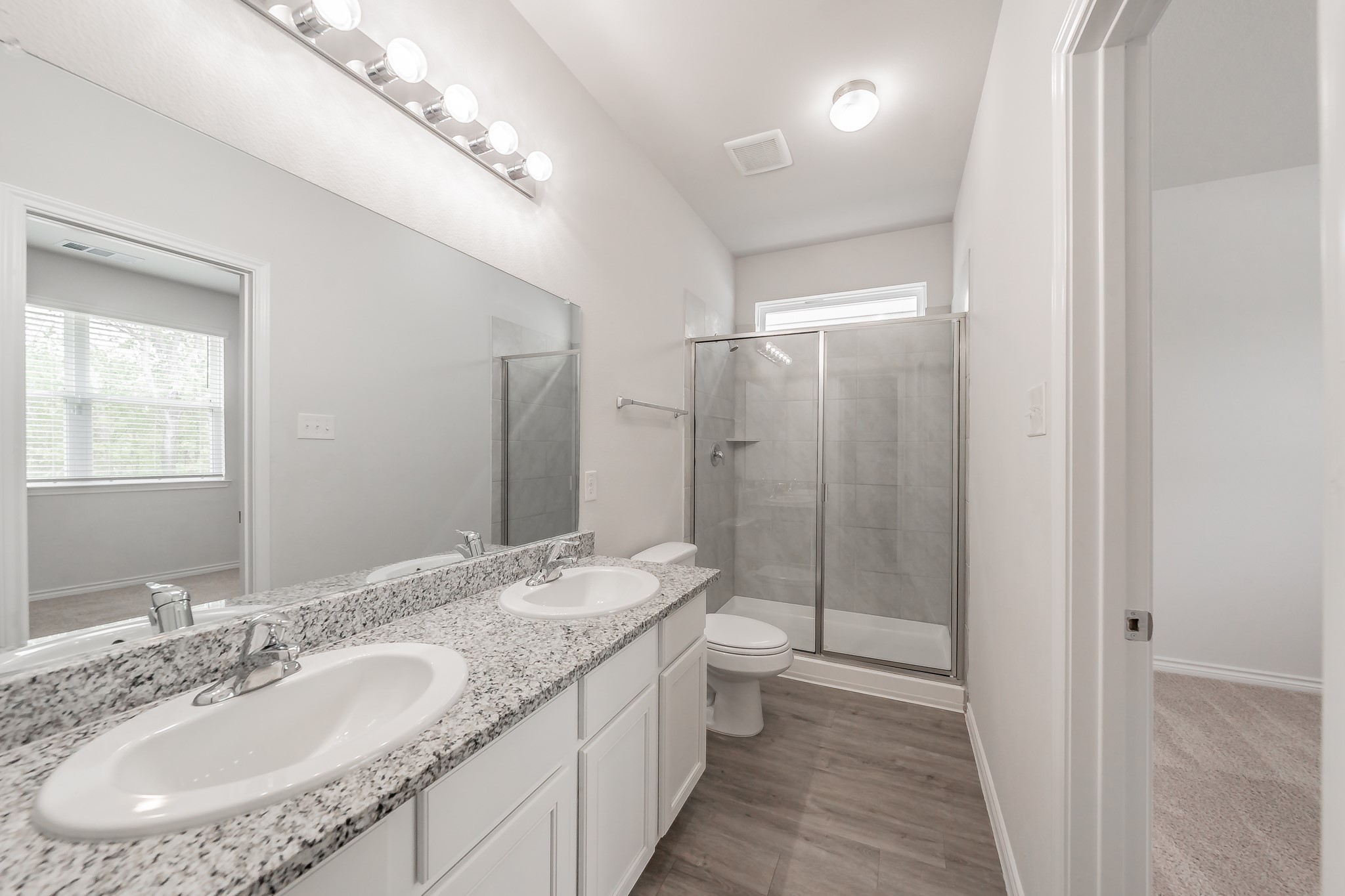 5640 Shore Point Trail