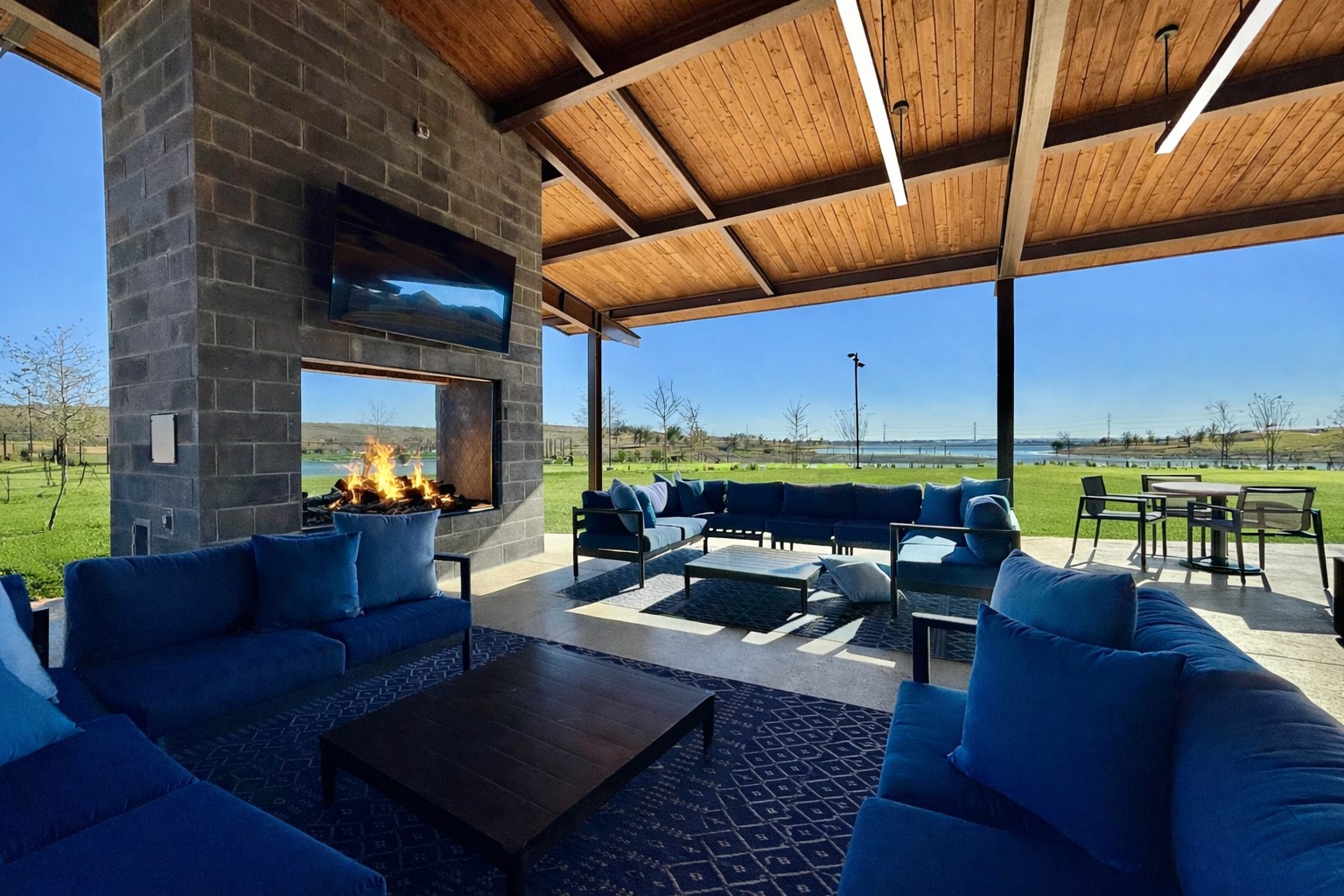 207 Buffalo Boulevard