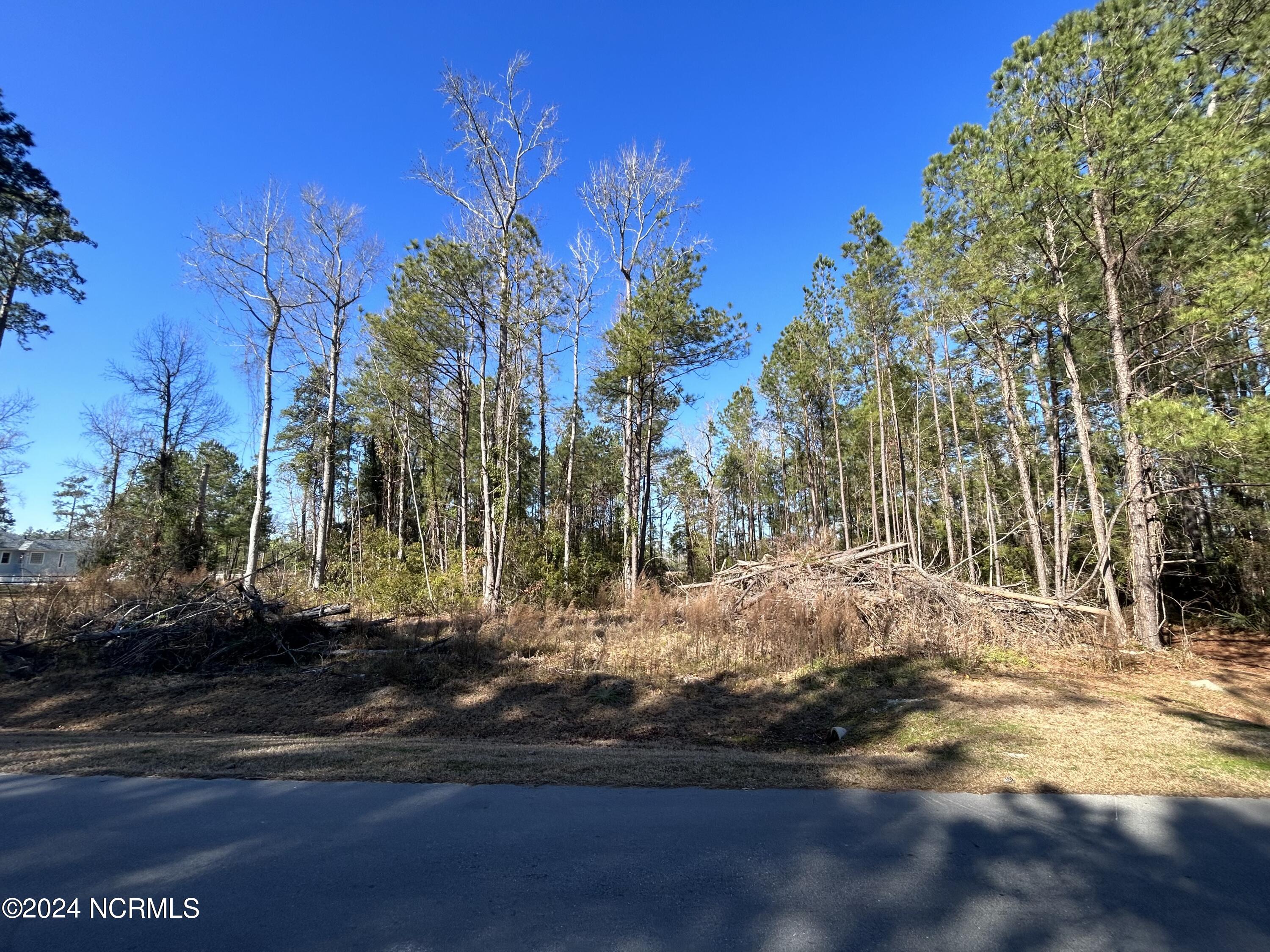 212 7 Jonaquins Drive