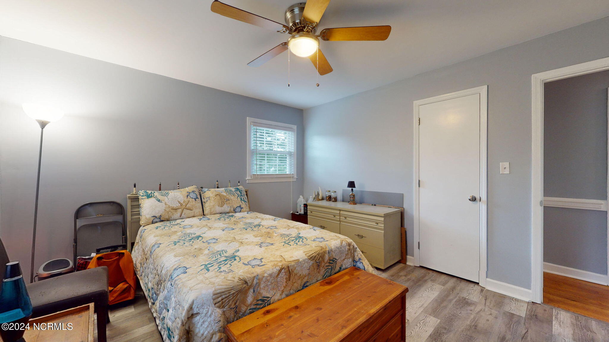 2313 N Lakeview Drive