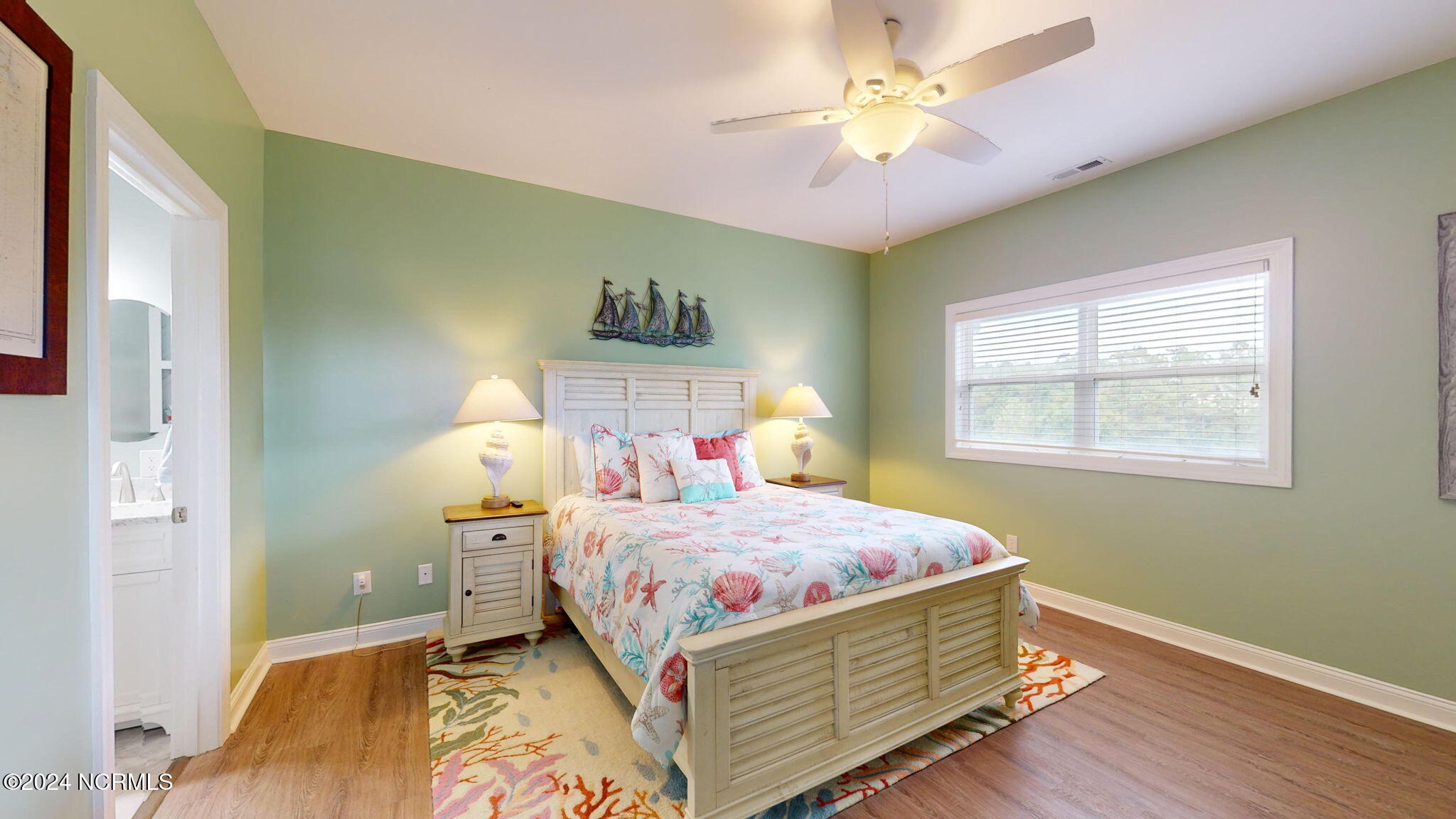 402 Penny Lane, L