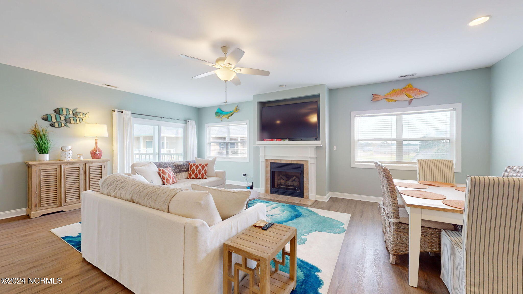 402 Penny Lane, L