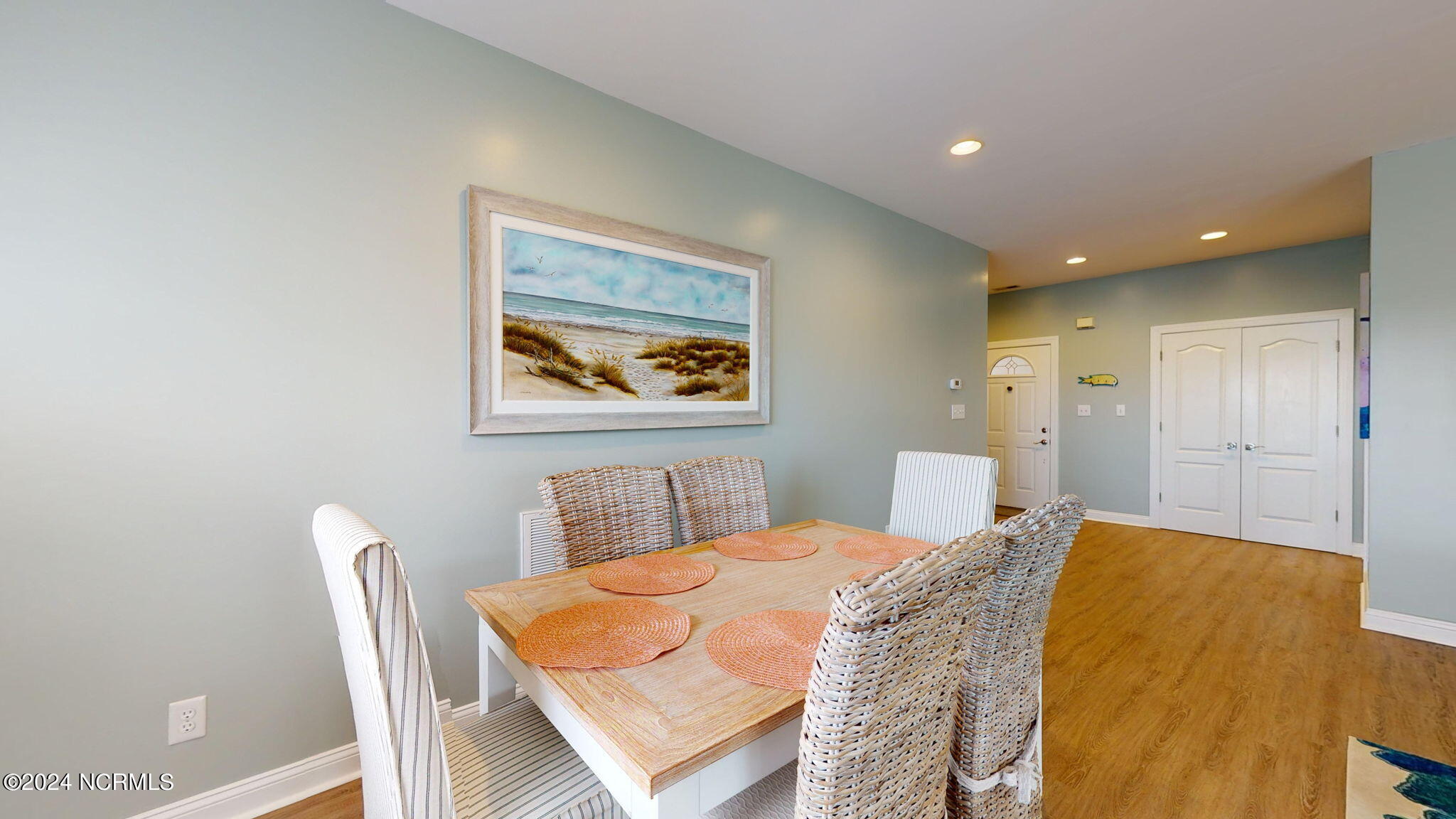 402 Penny Lane, L