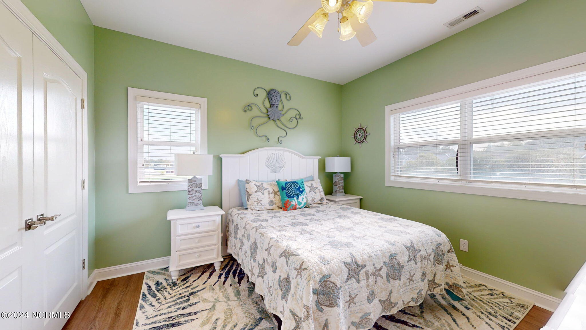 402 Penny Lane, L