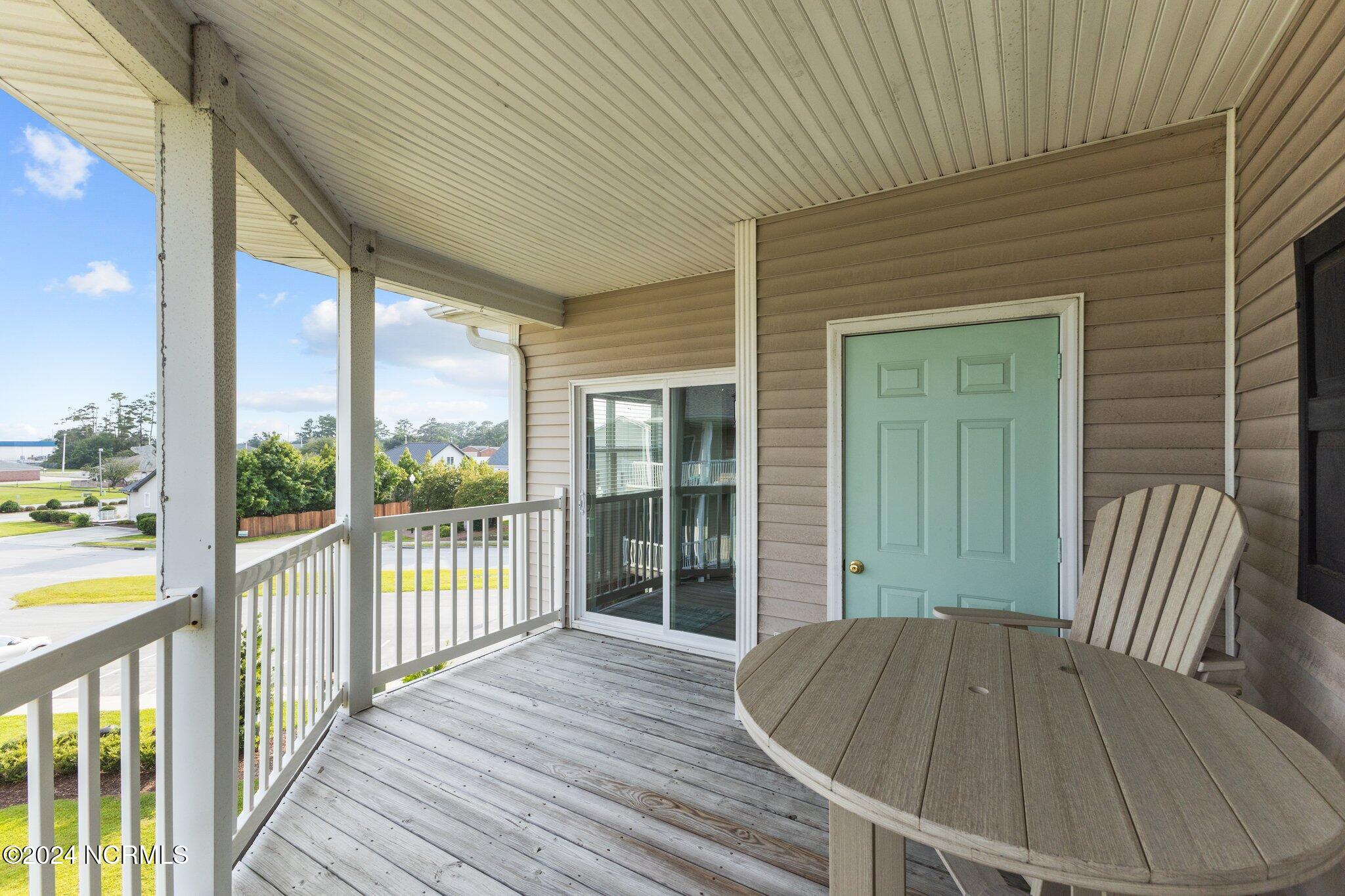 402 Penny Lane, L