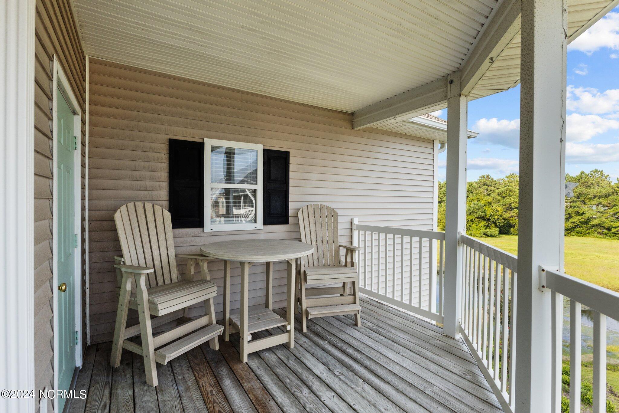 402 Penny Lane, L