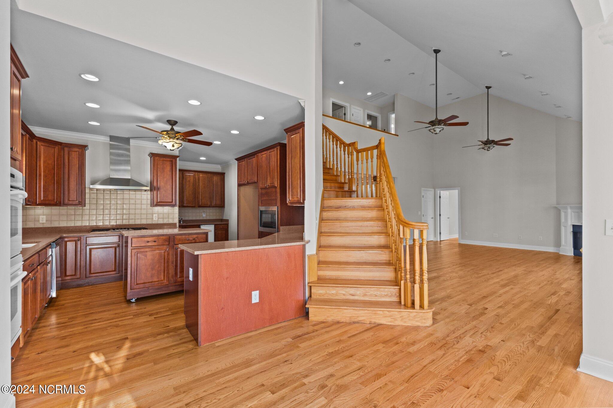 161 Howland Parkway