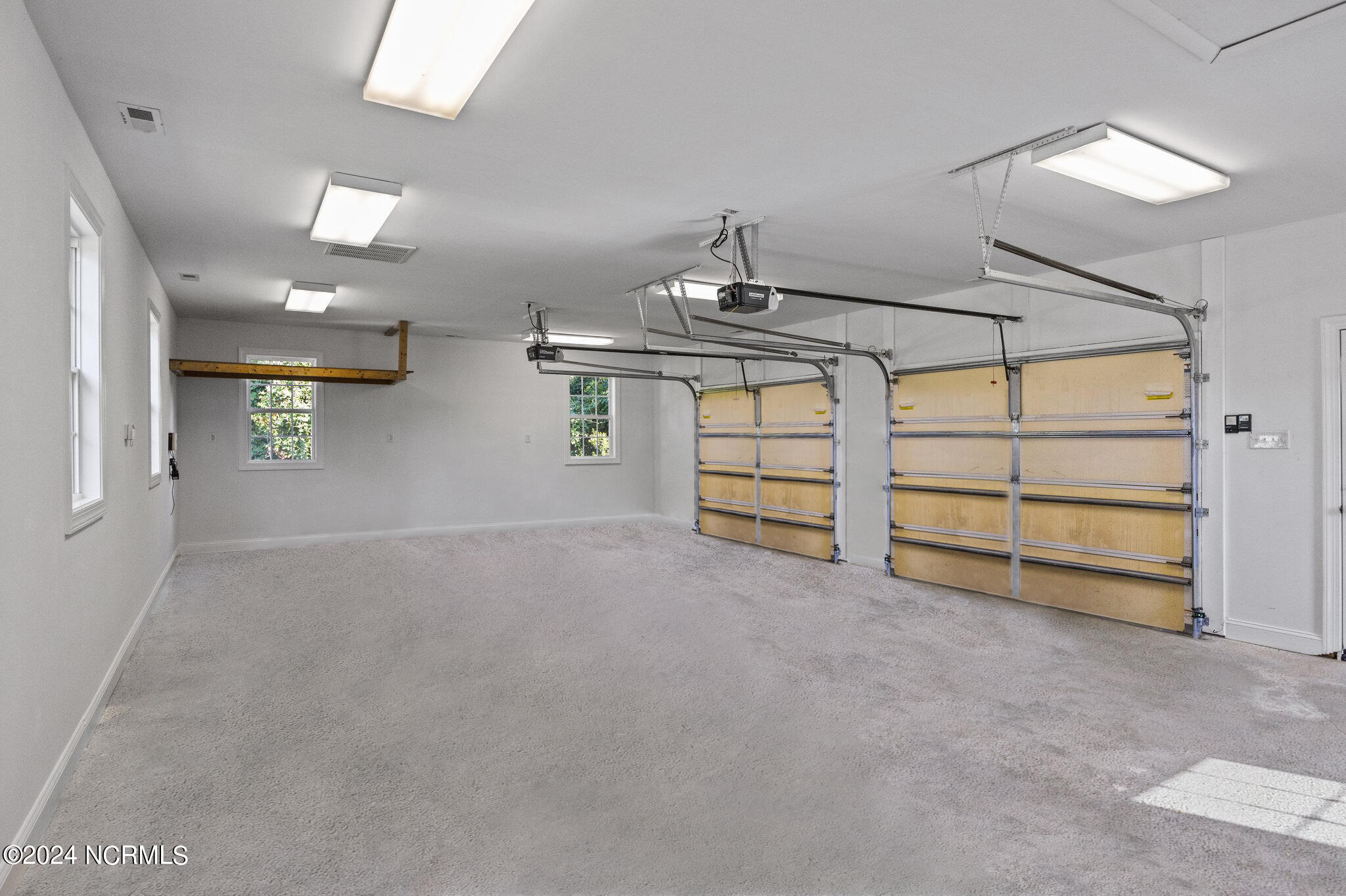 161 Howland Parkway