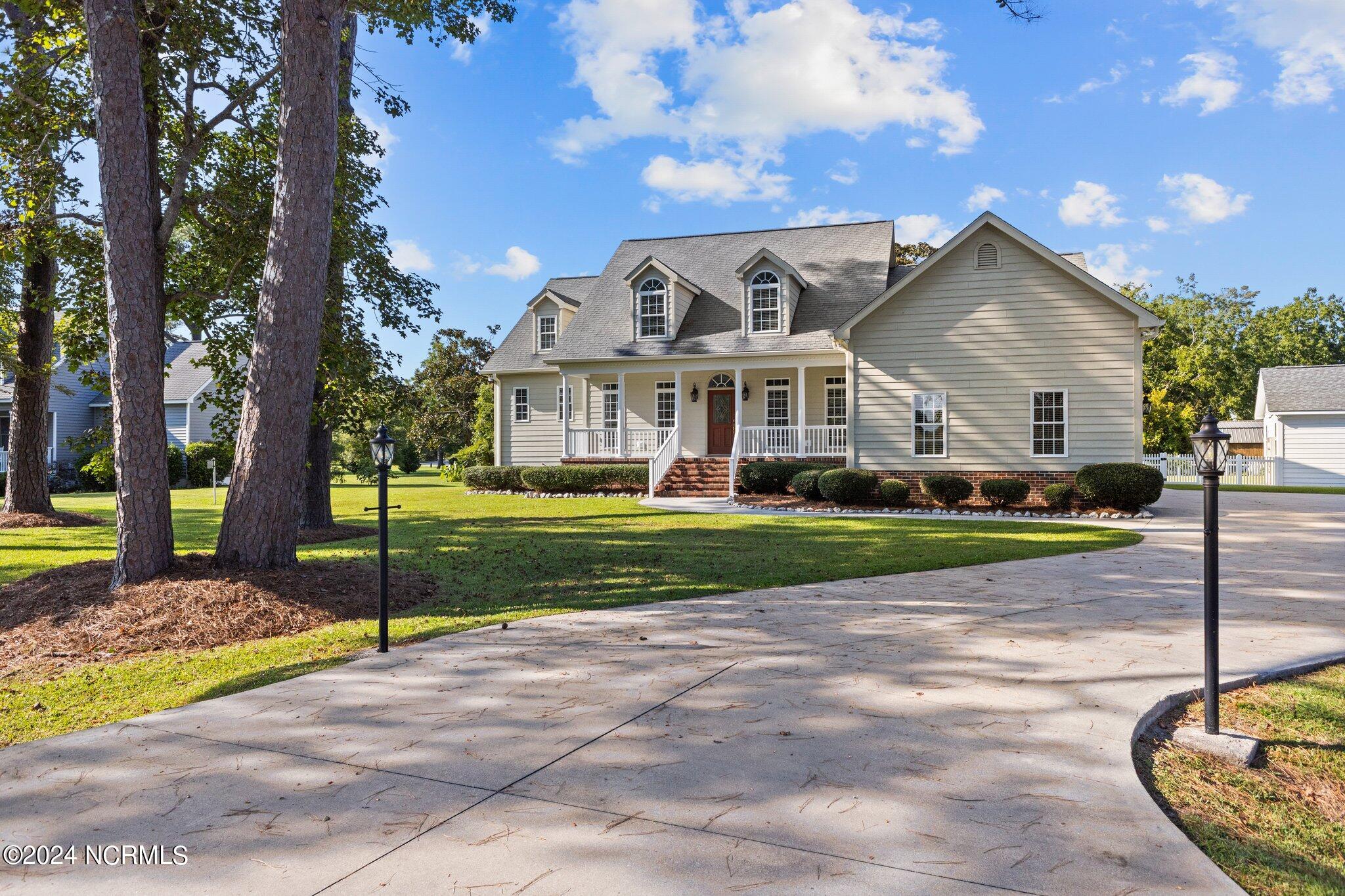 161 Howland Parkway