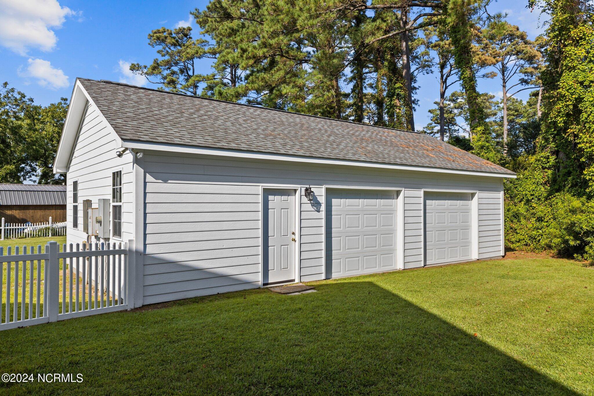 161 Howland Parkway