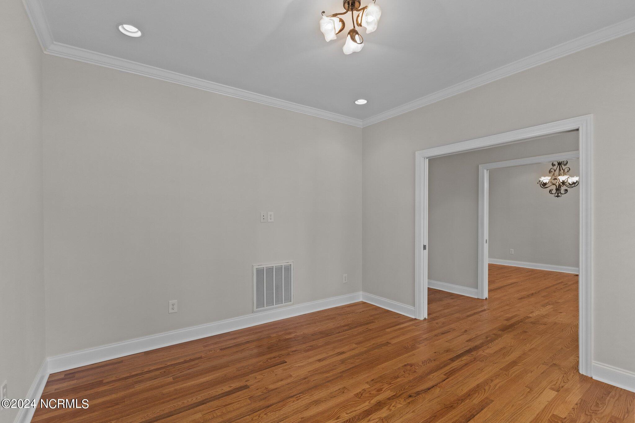161 Howland Parkway