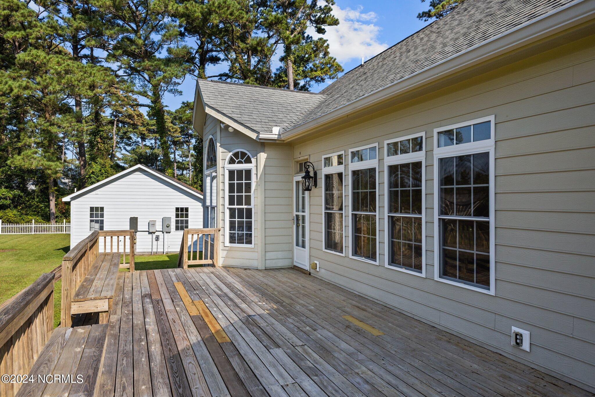 161 Howland Parkway