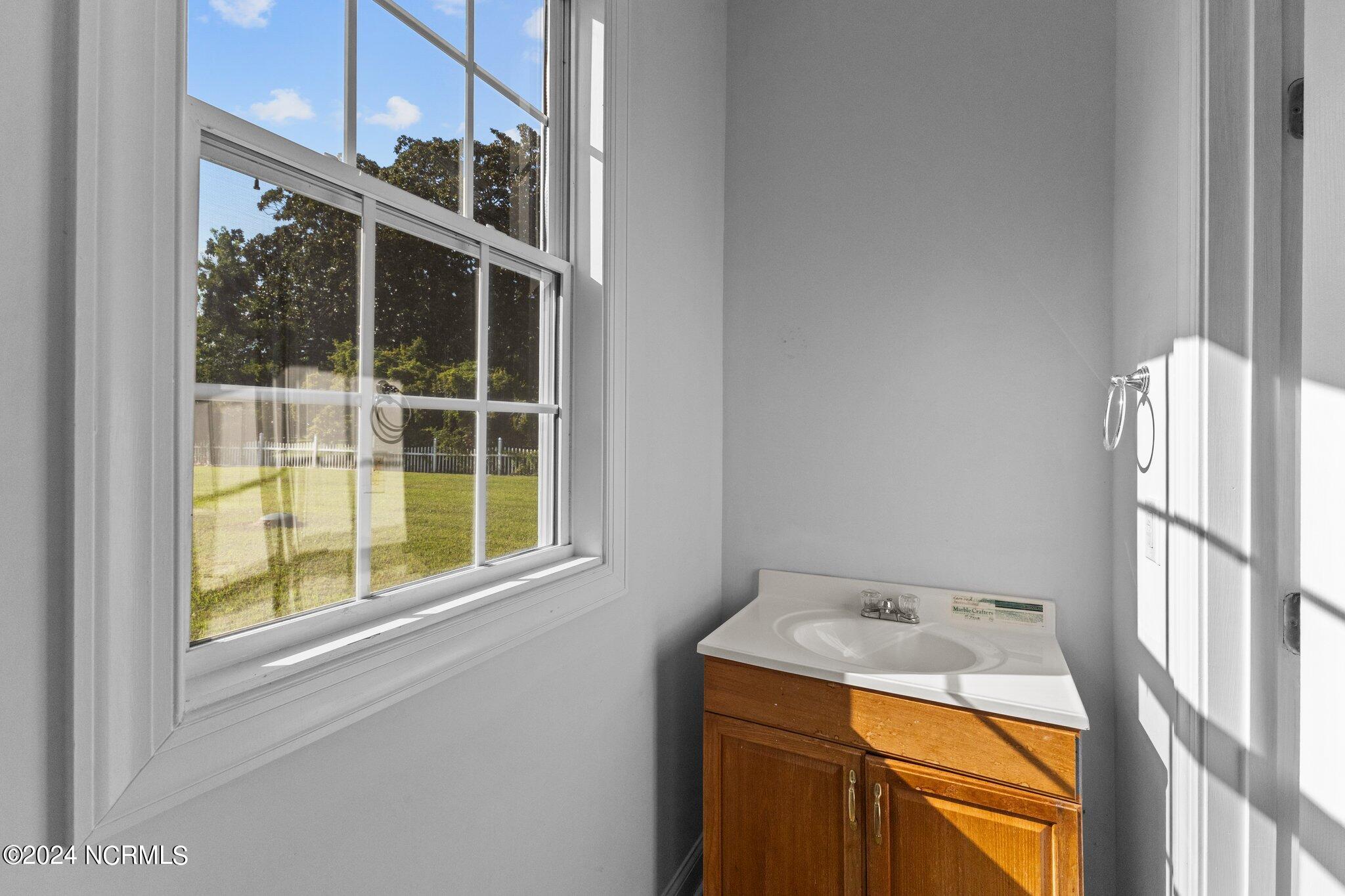 161 Howland Parkway