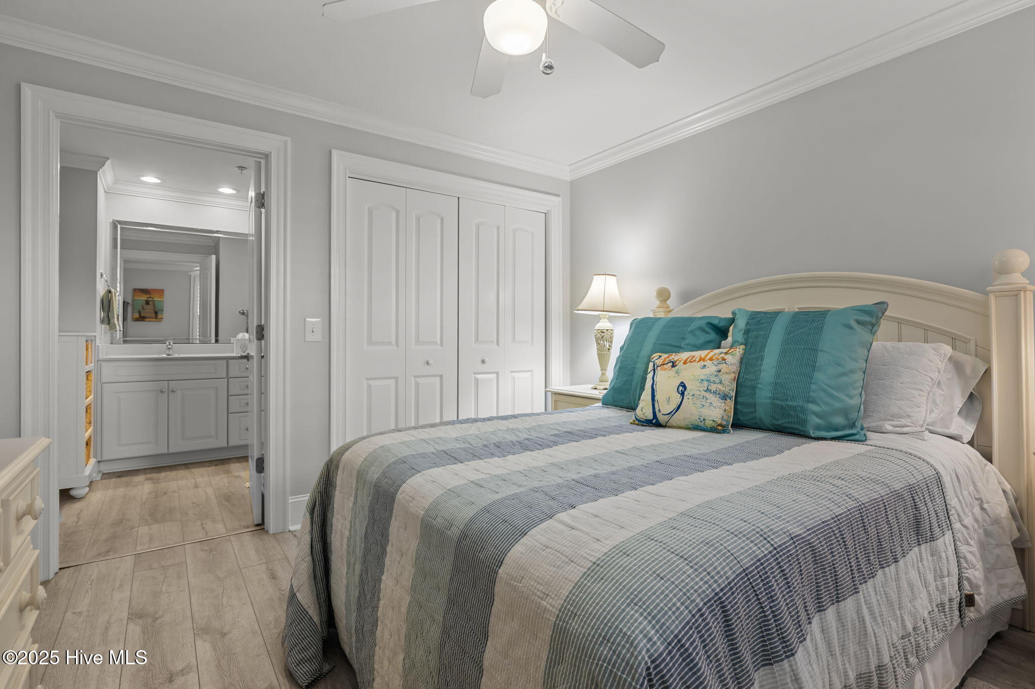 4425 Arendell Street, 105 & Slip #38