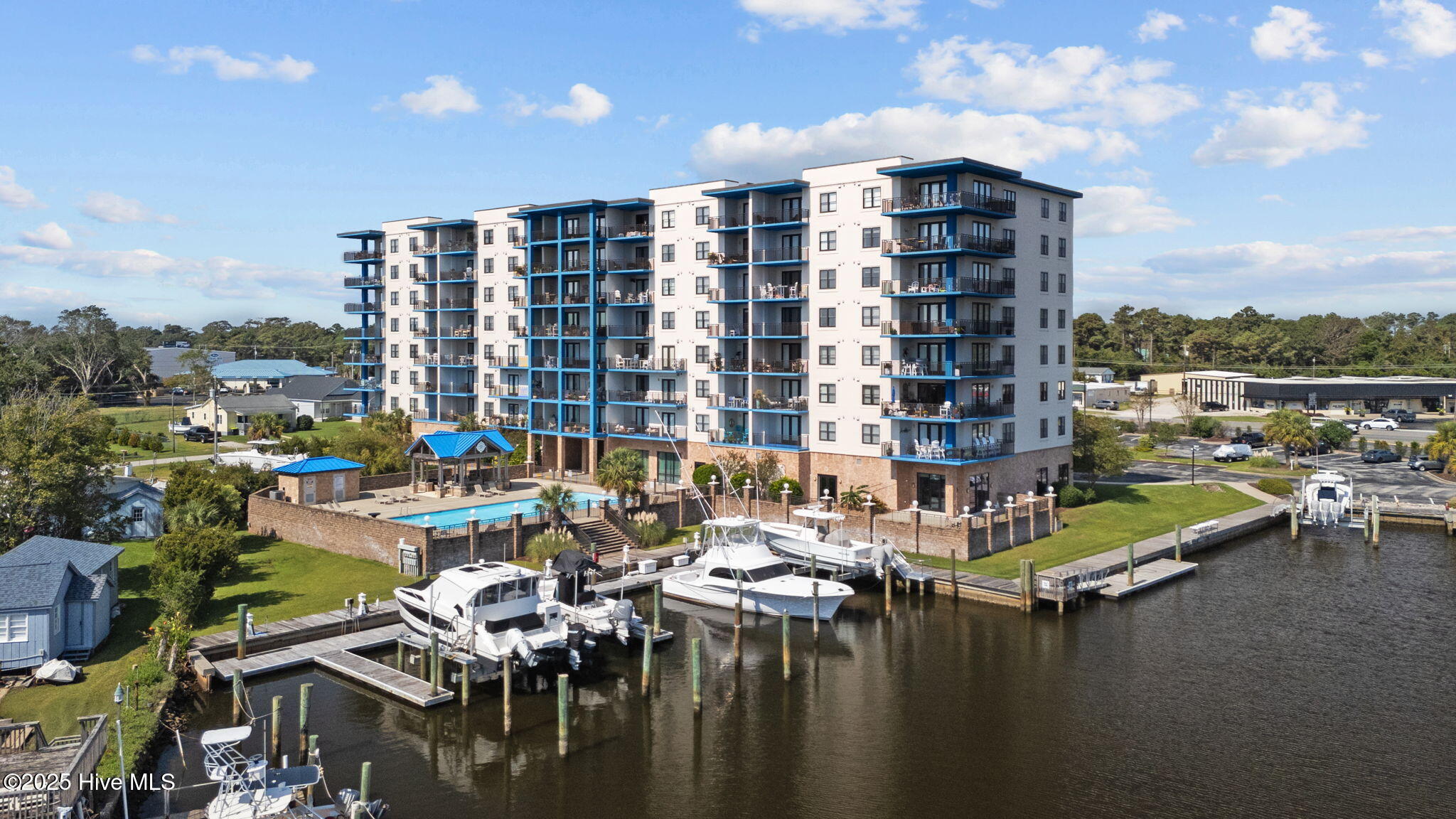 4425 Arendell Street, 105 & Slip #38