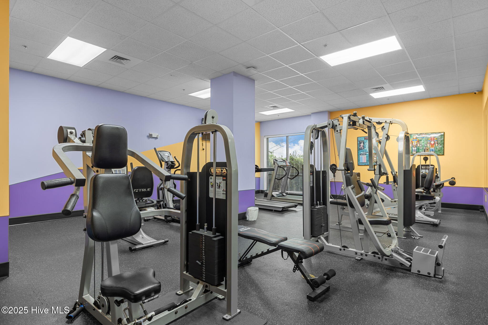 4425 Arendell Street, 105 & Slip #38