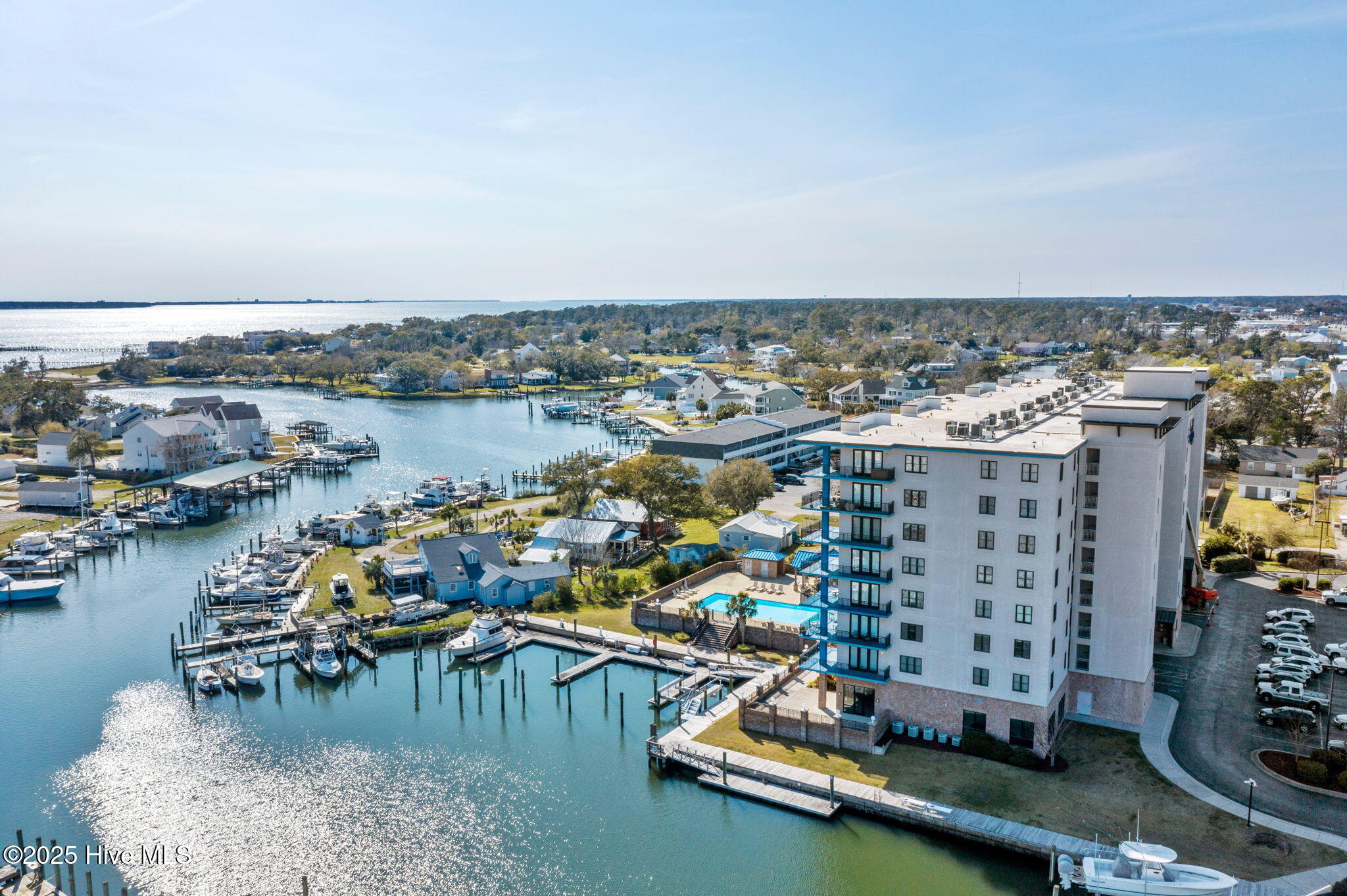 4425 Arendell Street, 105 & Slip #38